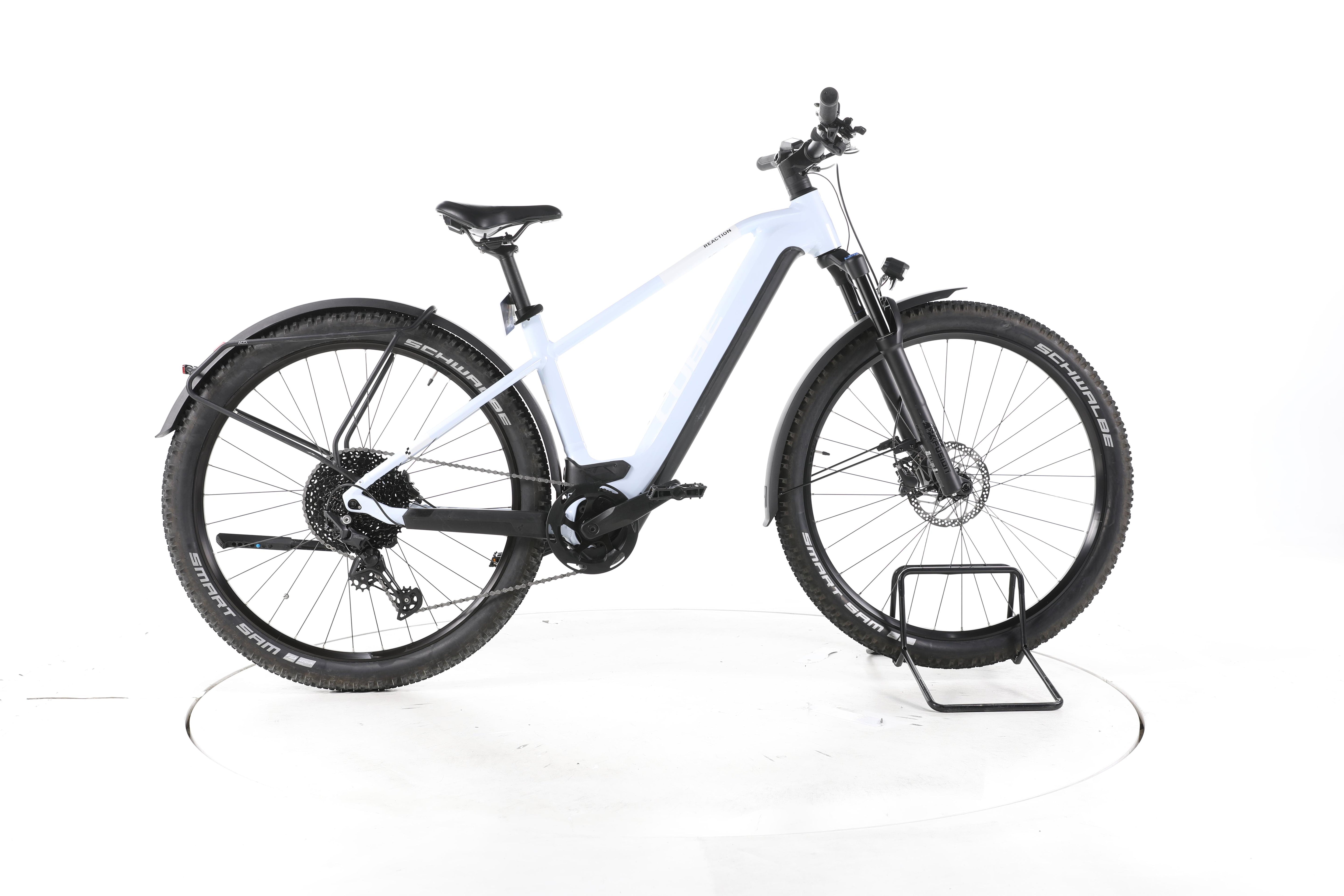Cube Reaction Hybrid Pro Allroad Trekking E-Bike - Image 1