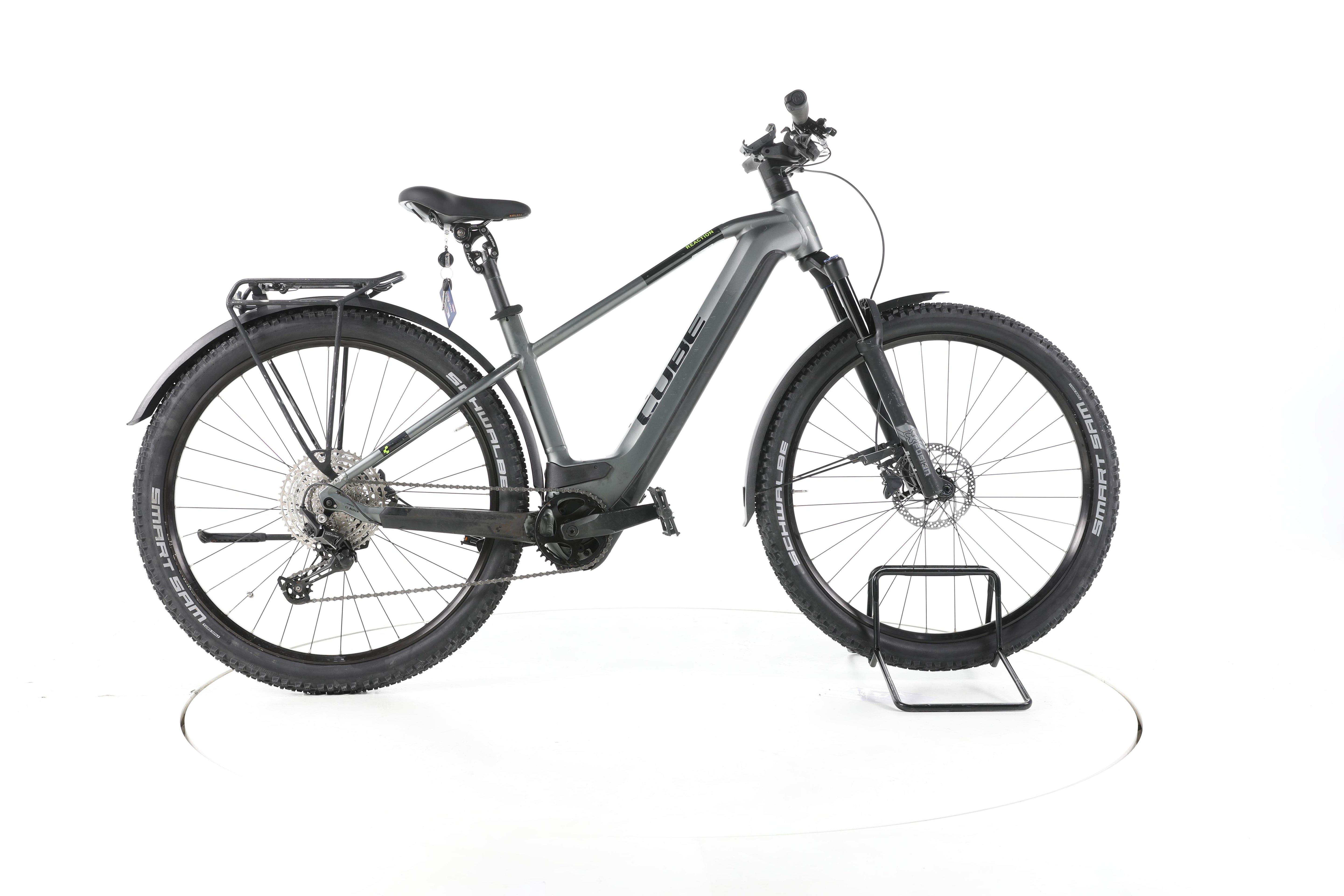 Cube Reaction Hybrid Pro Trekking E-Bike - Image 1