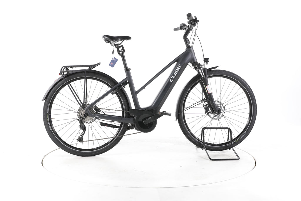 Cube Touring Hybrid ONE Trekking E-Bike - Image 1