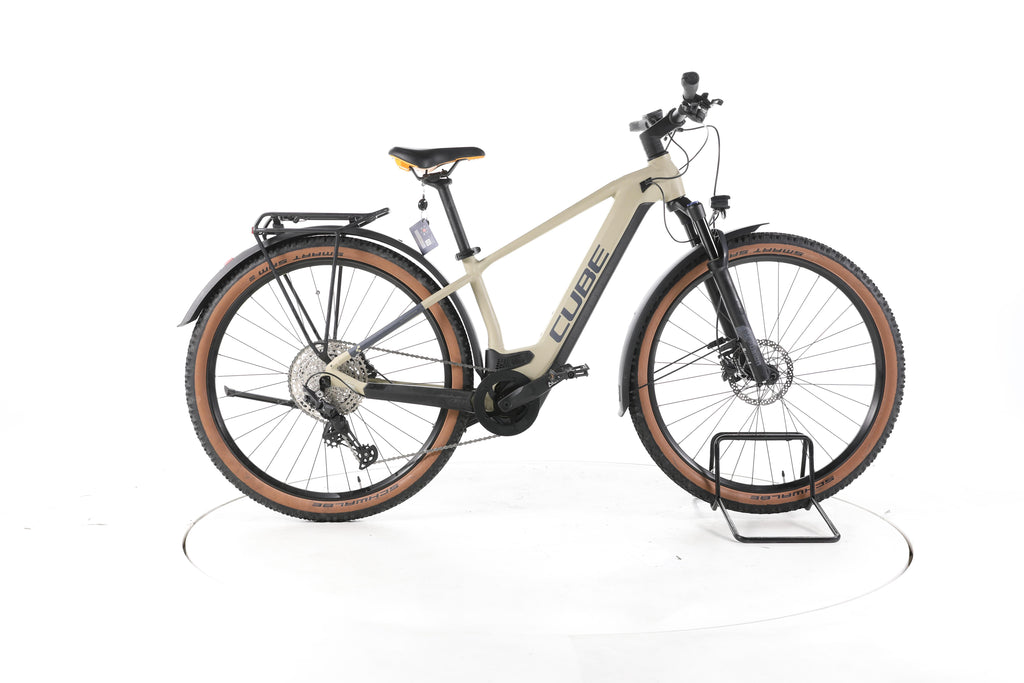 Cube Reaction Hybrid Pro Trekking E-Bike - Image 1