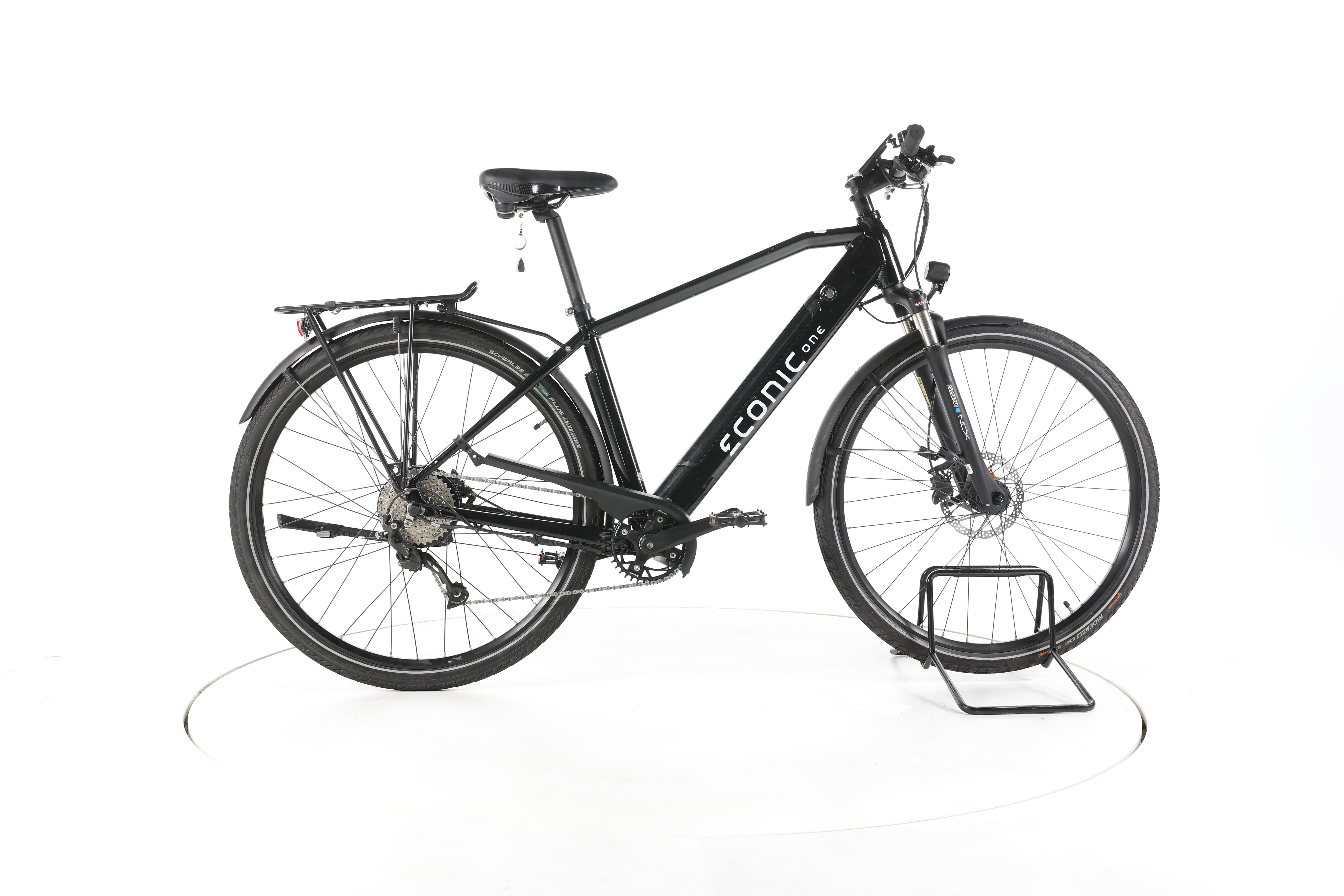 Econic One Urban smart Trekking E-Bike - Image 1