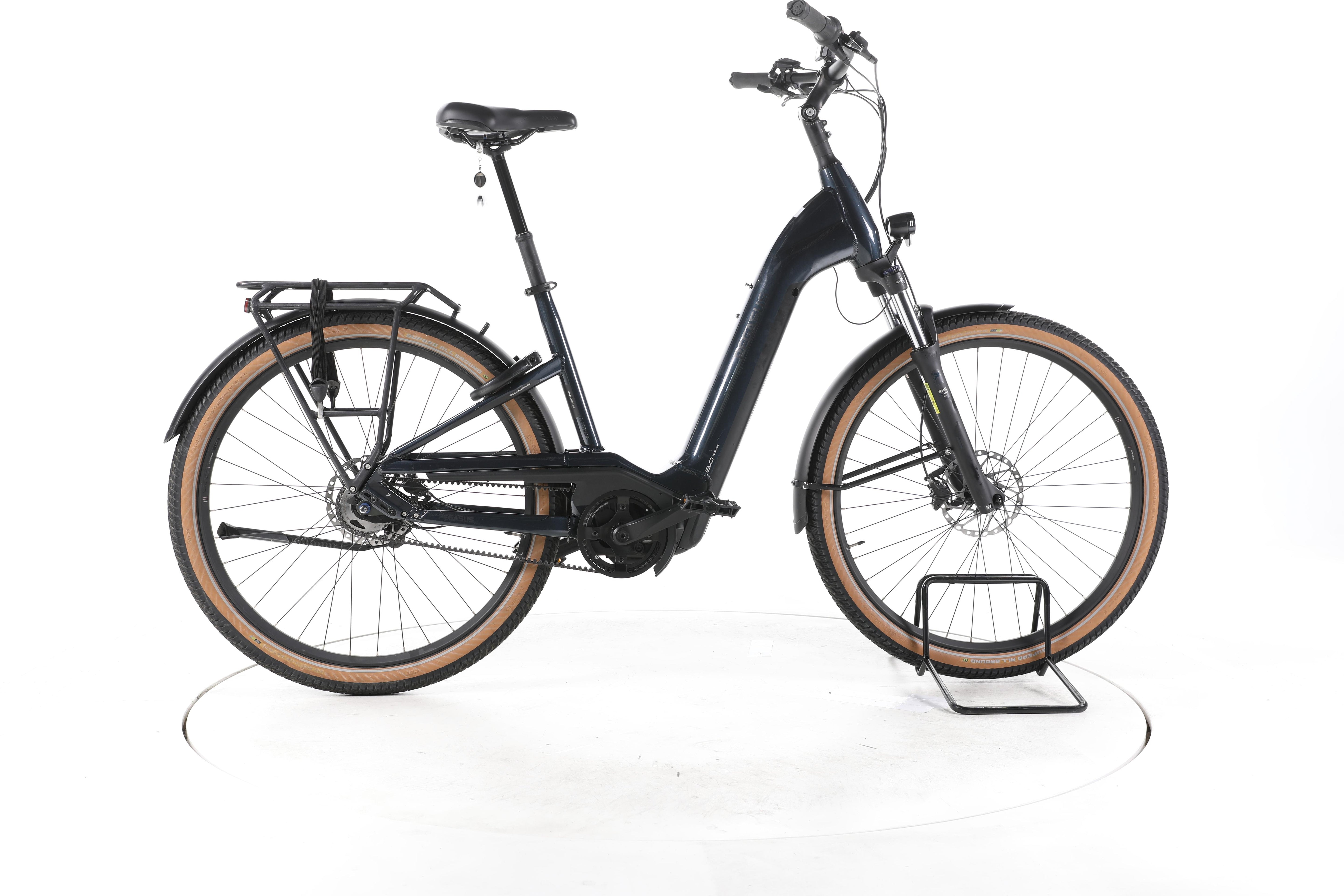 Pegasus Savino EVO 5F Lite City E-Bike Tiefeinsteiger - Image 1