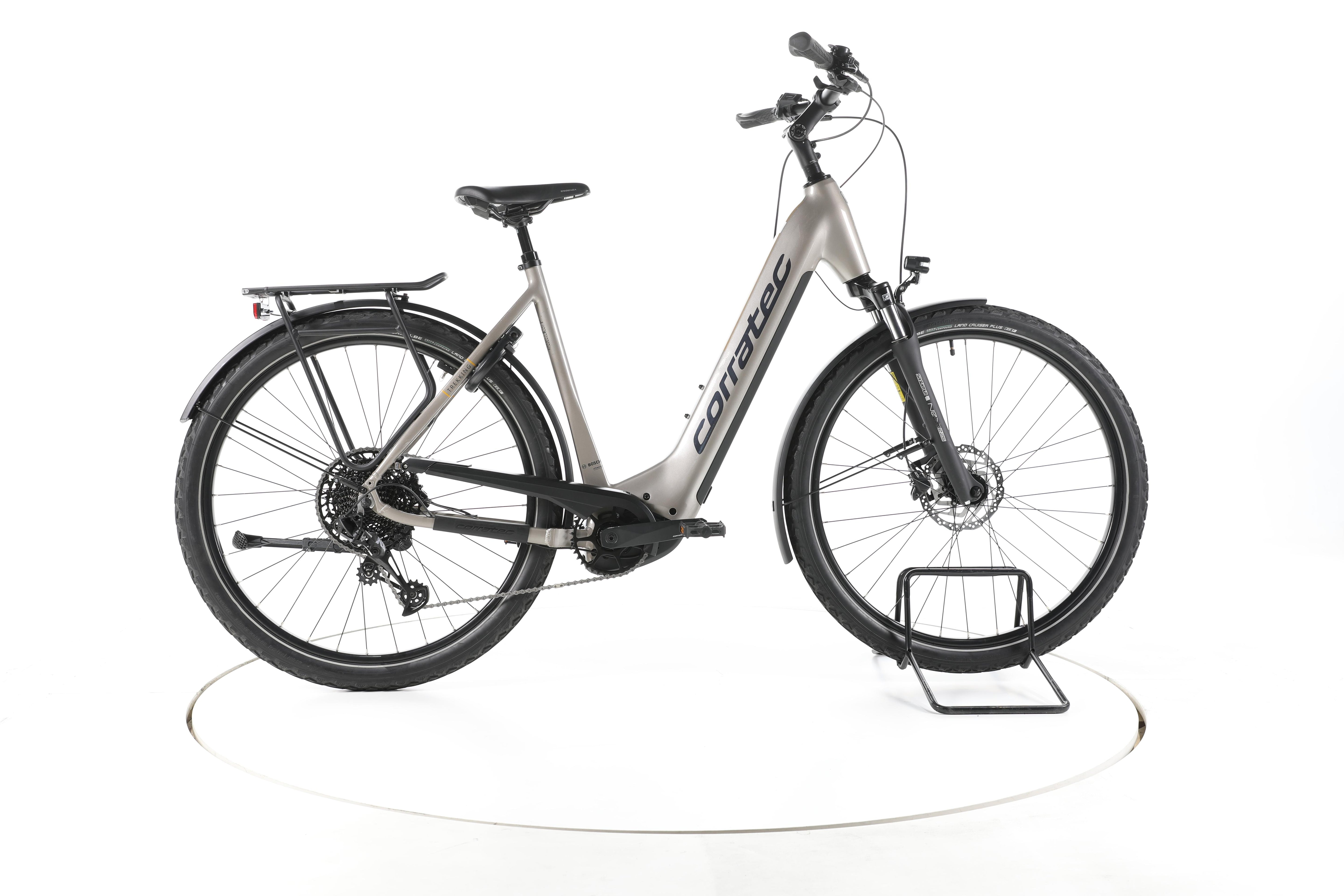 Corratec Trekking Trekking E-Bike Tiefeinsteiger - Image 1