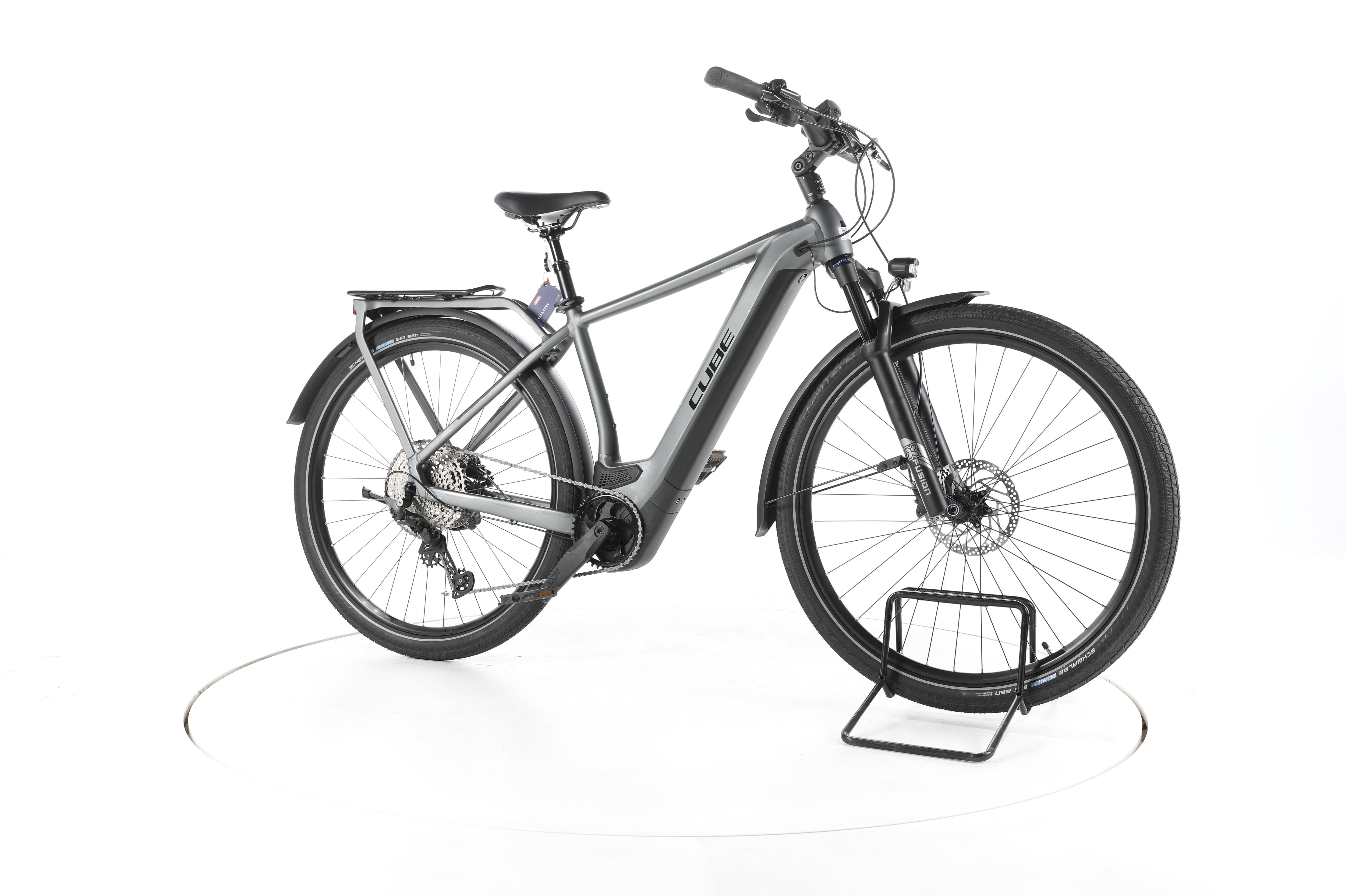 Cube Kathmandu Hybrid Pro Trekking E-Bike - Image 2
