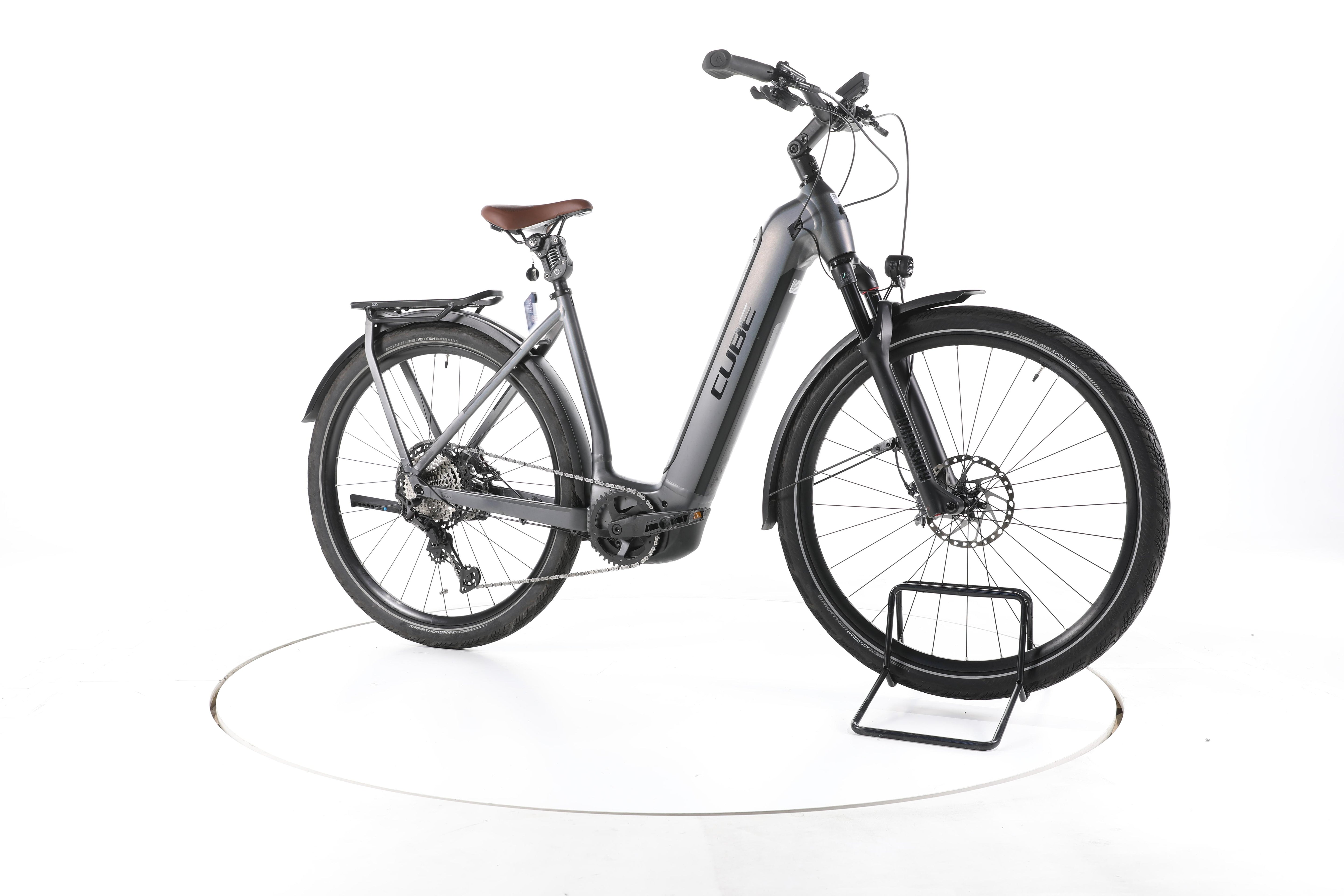 Cube Kathmandu Hybrid SLT Trekking E-Bike Tiefeinsteiger - Image 2