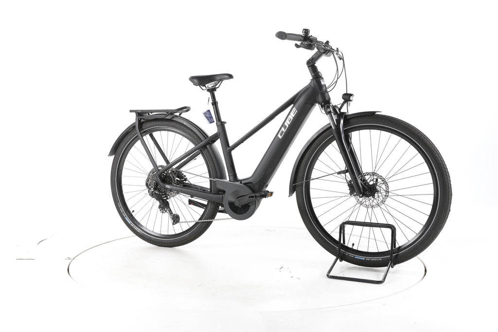 Cube Touring Hybrid Pro Trekking E-Bike 2024 - Image 2