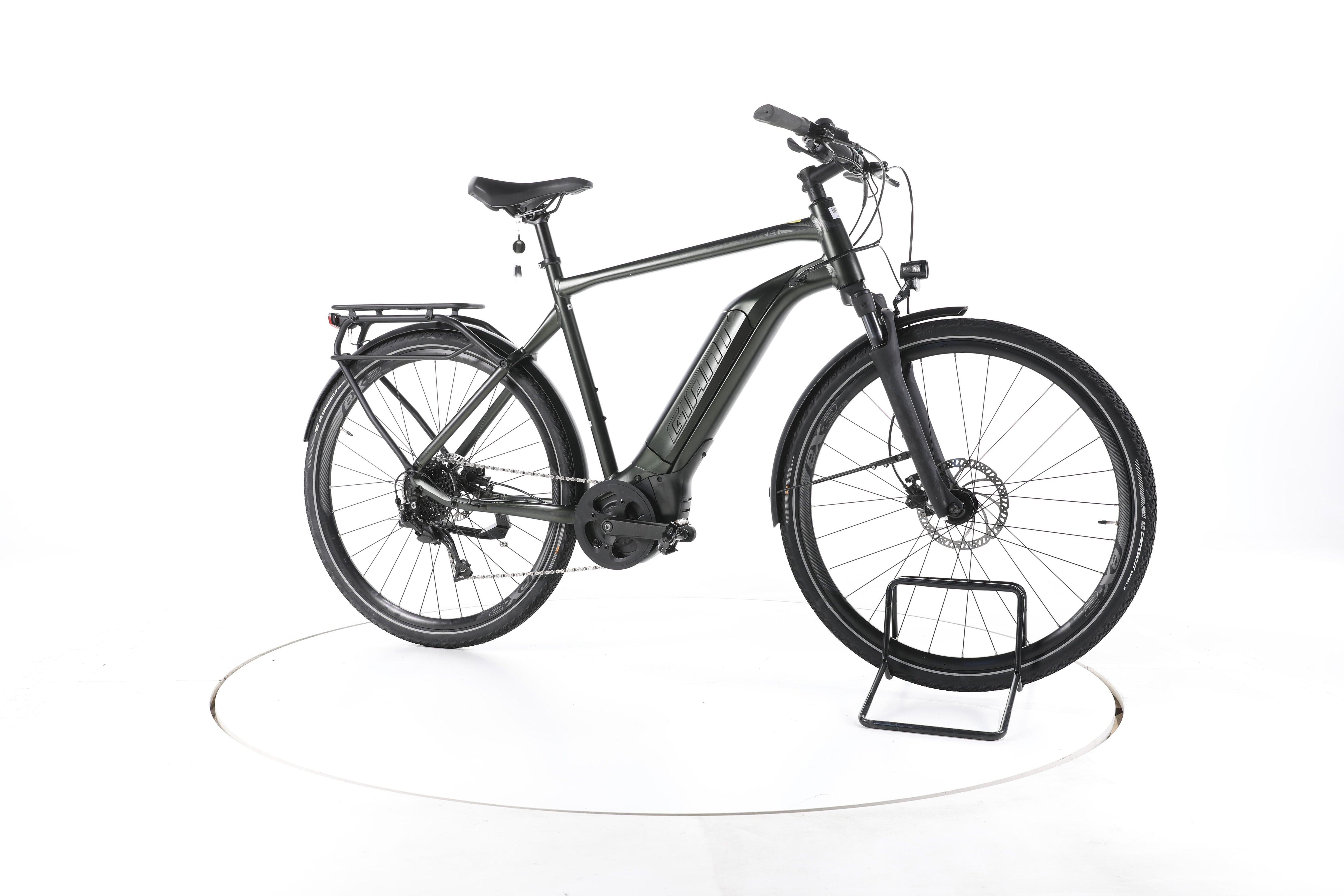 Giant Explore E+ 3 Trekking E-Bike - Image 2