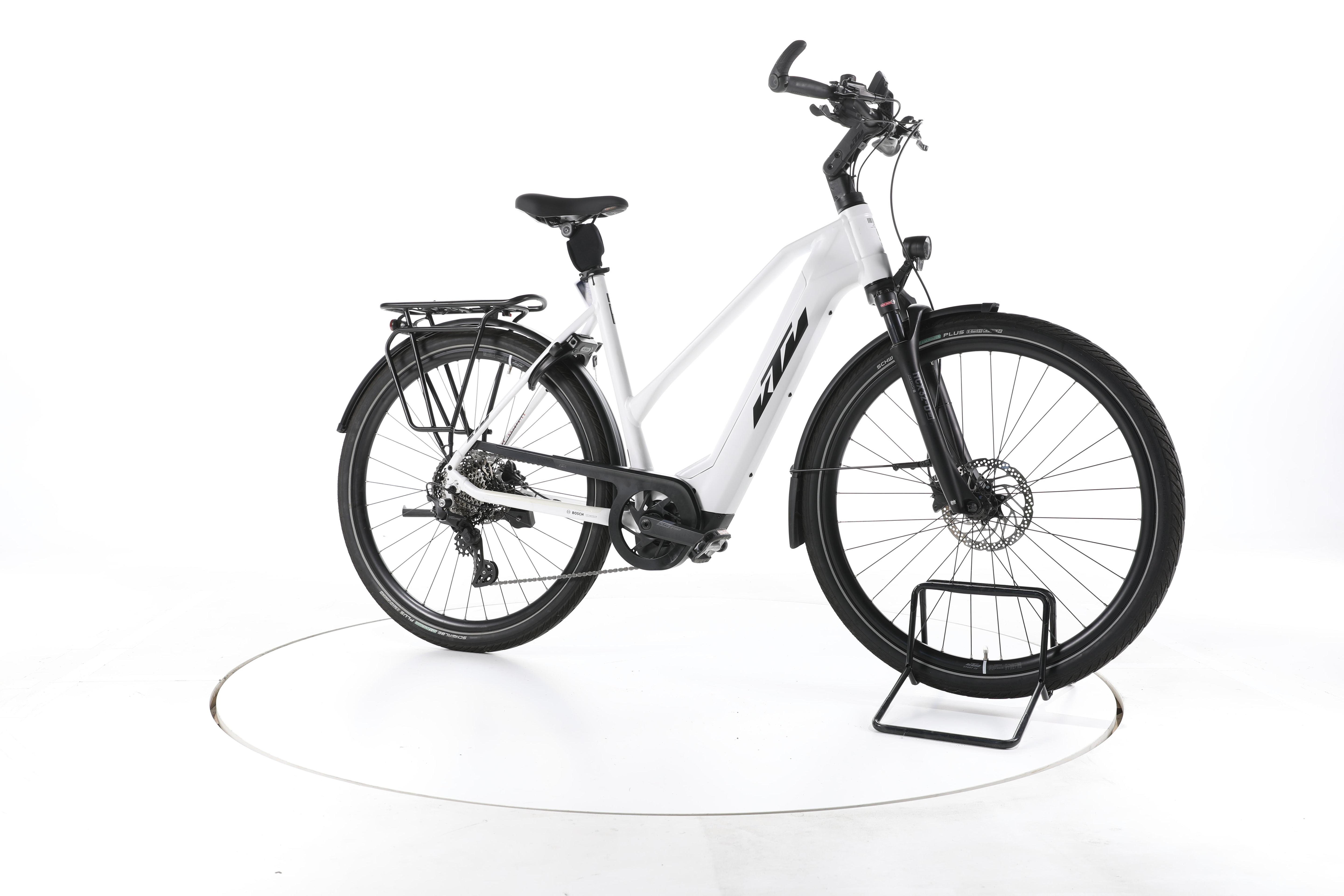 KTM Cento 10 Plus Trekking E-Bike 2024 - Image 2