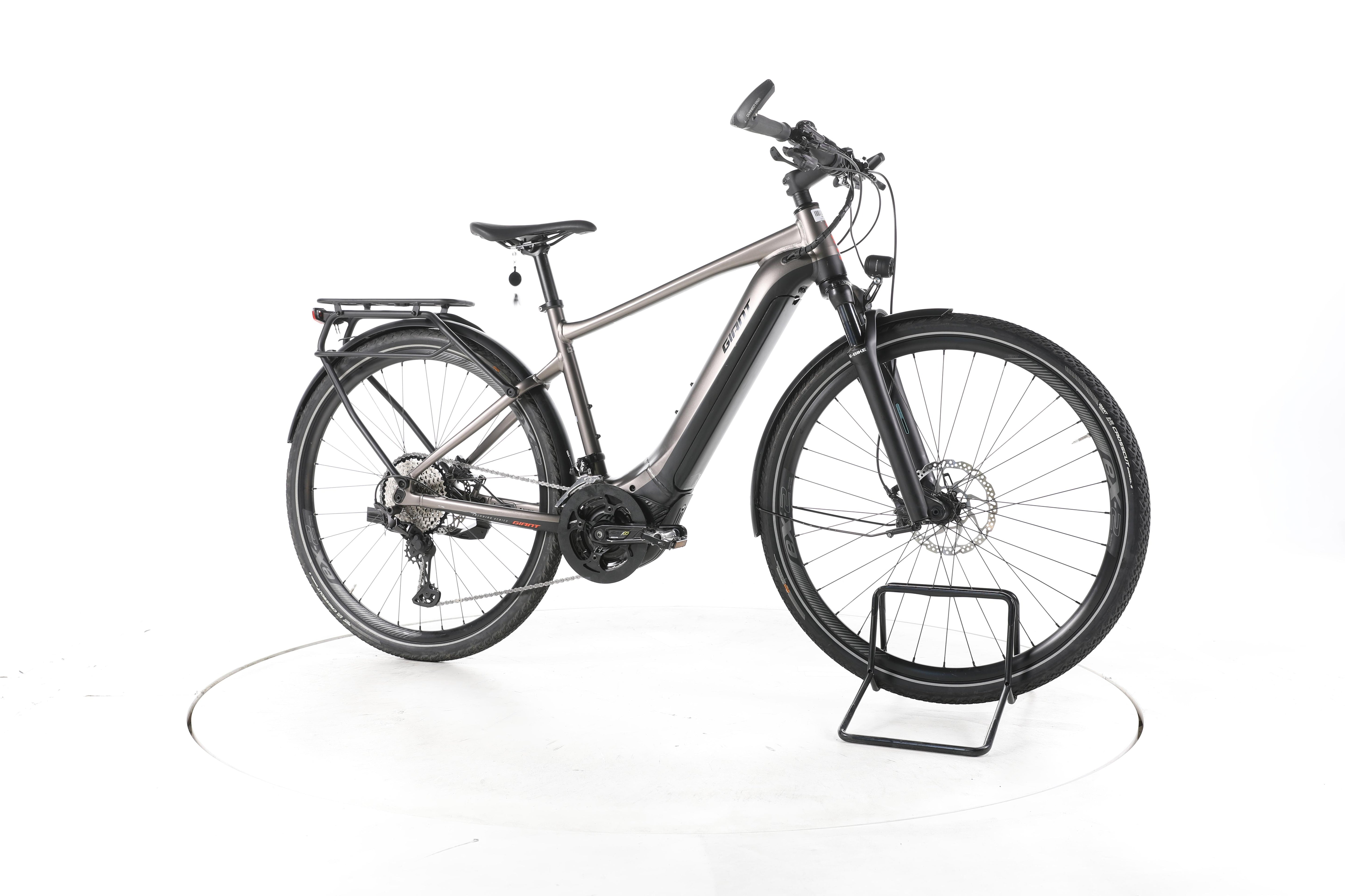 Giant Explore E+ Pro 0 Trekking E-Bike - Image 2