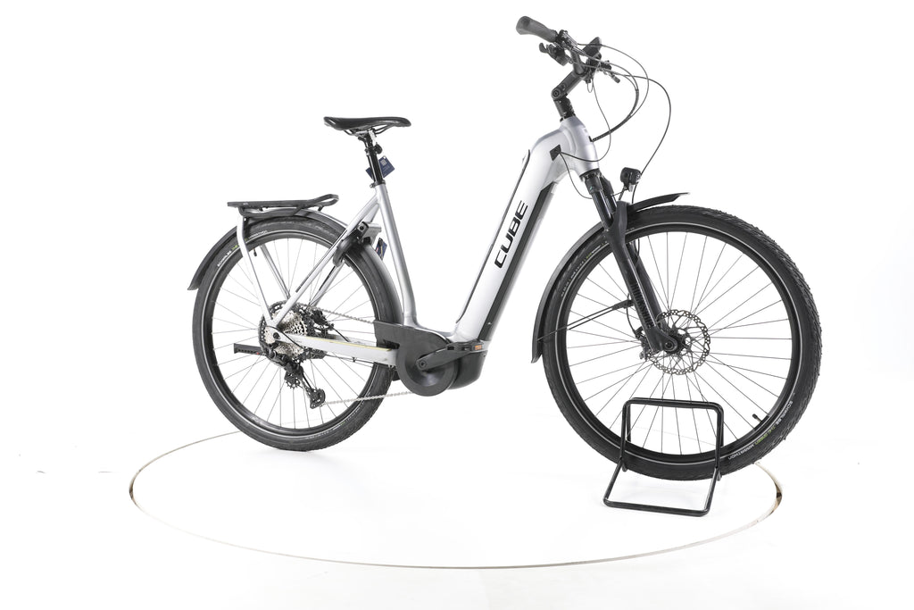Cube Kathmandu Hybrid SL Trekking E-Bike - Image 2