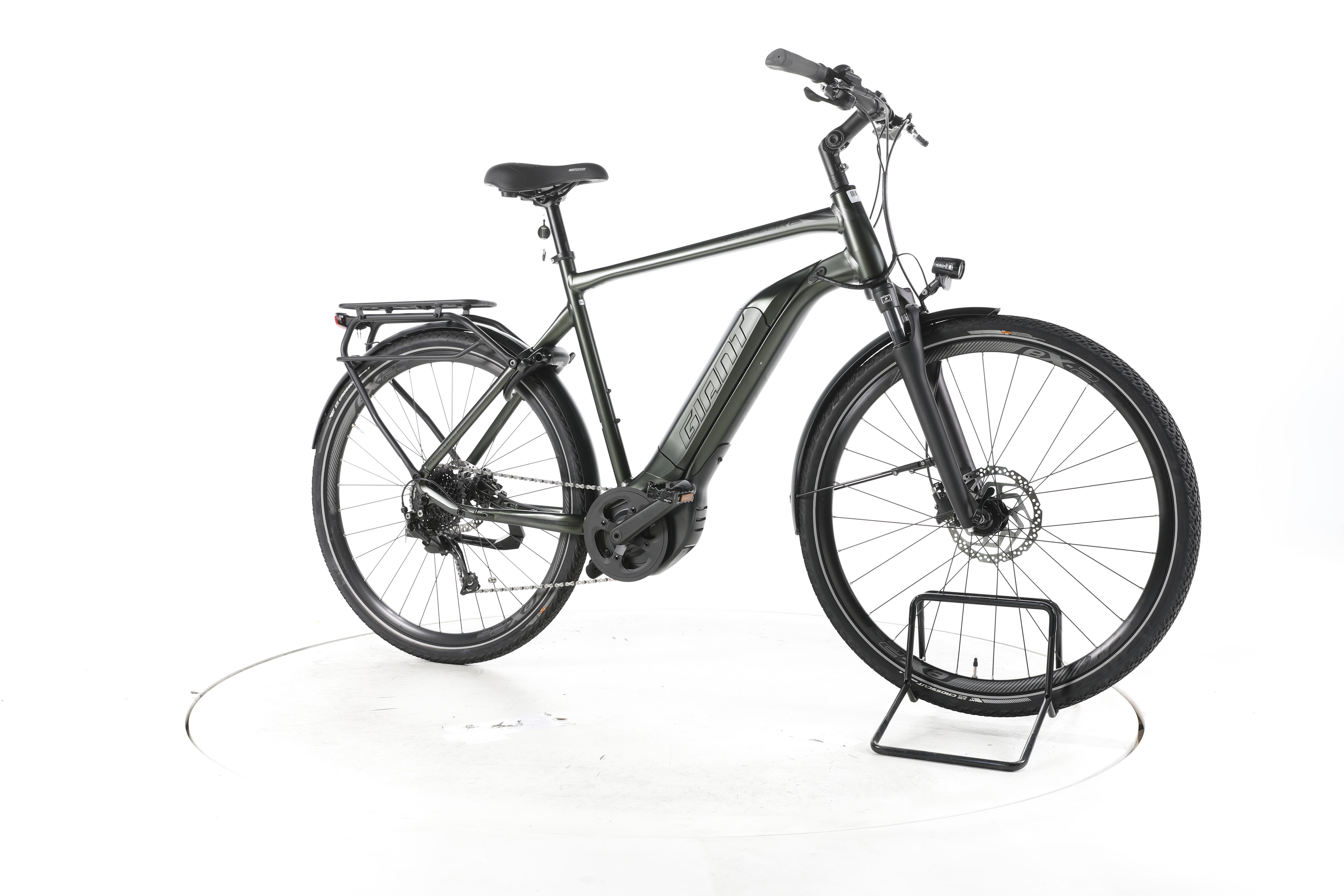 Giant Explore E+ 3 Trekking E-Bike - Image 2