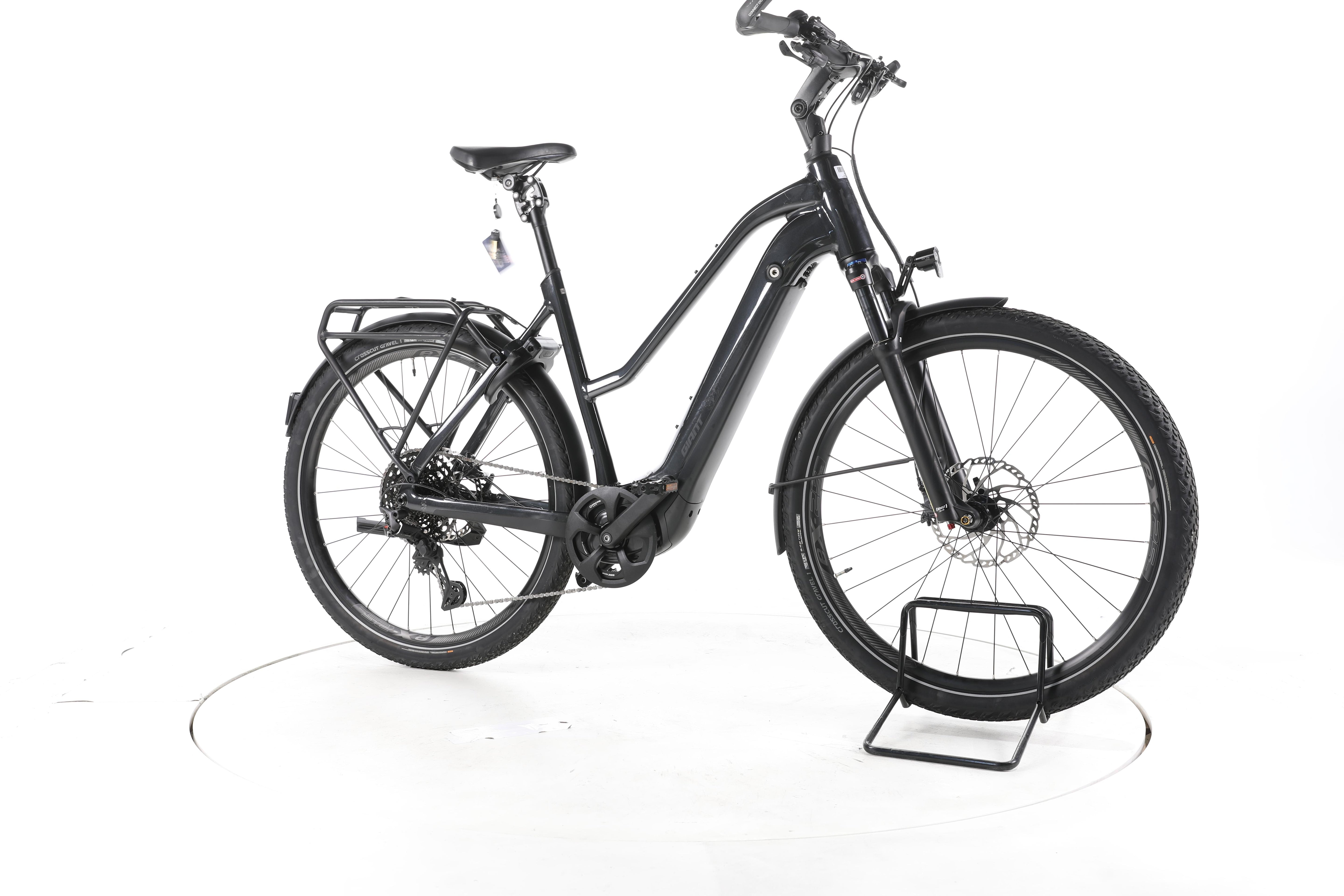Giant Explore E+ Pro 0 Trekking E-Bike 2024 - Image 2