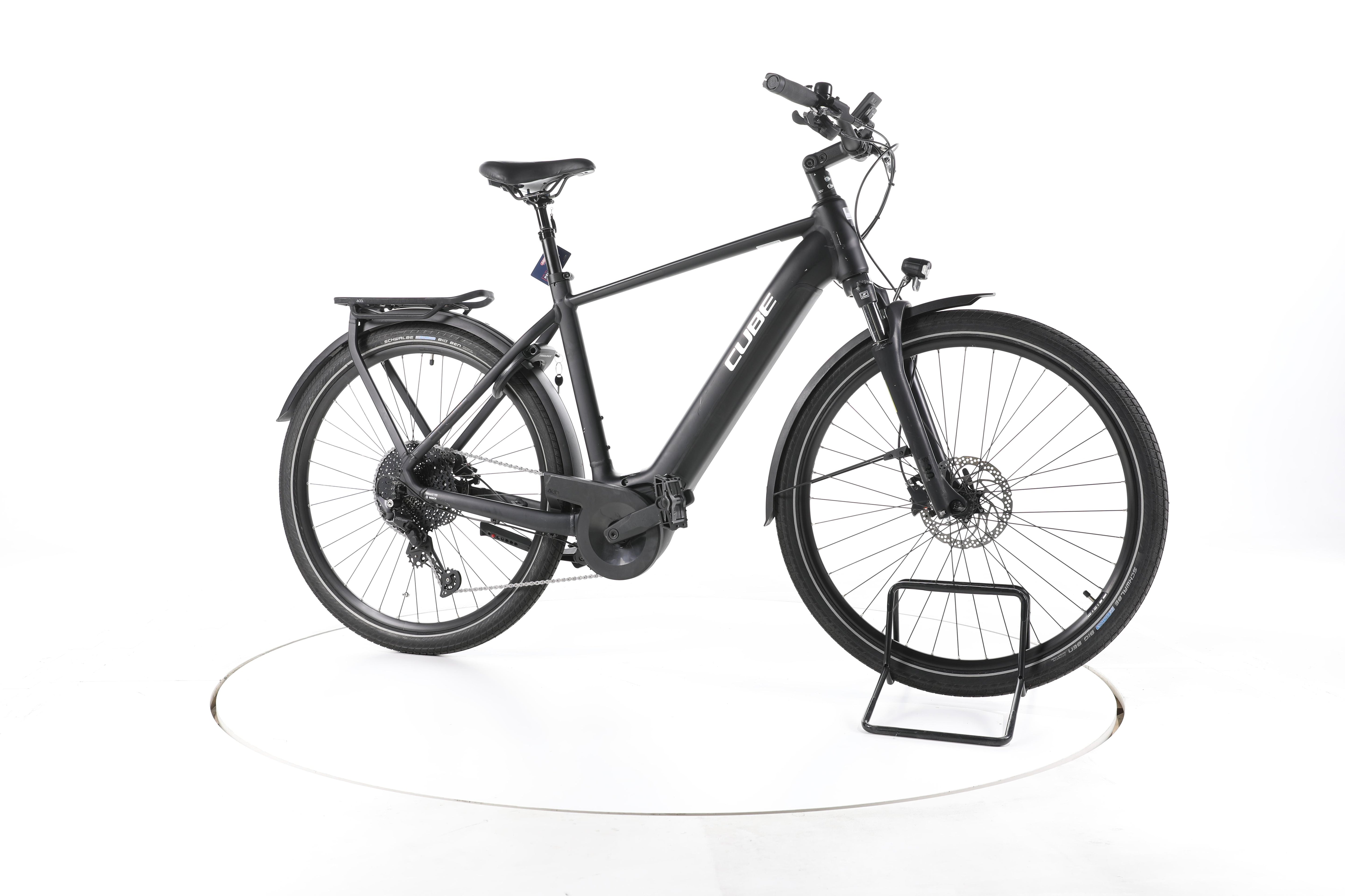 Cube Touring Hybrid Pro 625 Trekking E-Bike - Image 2