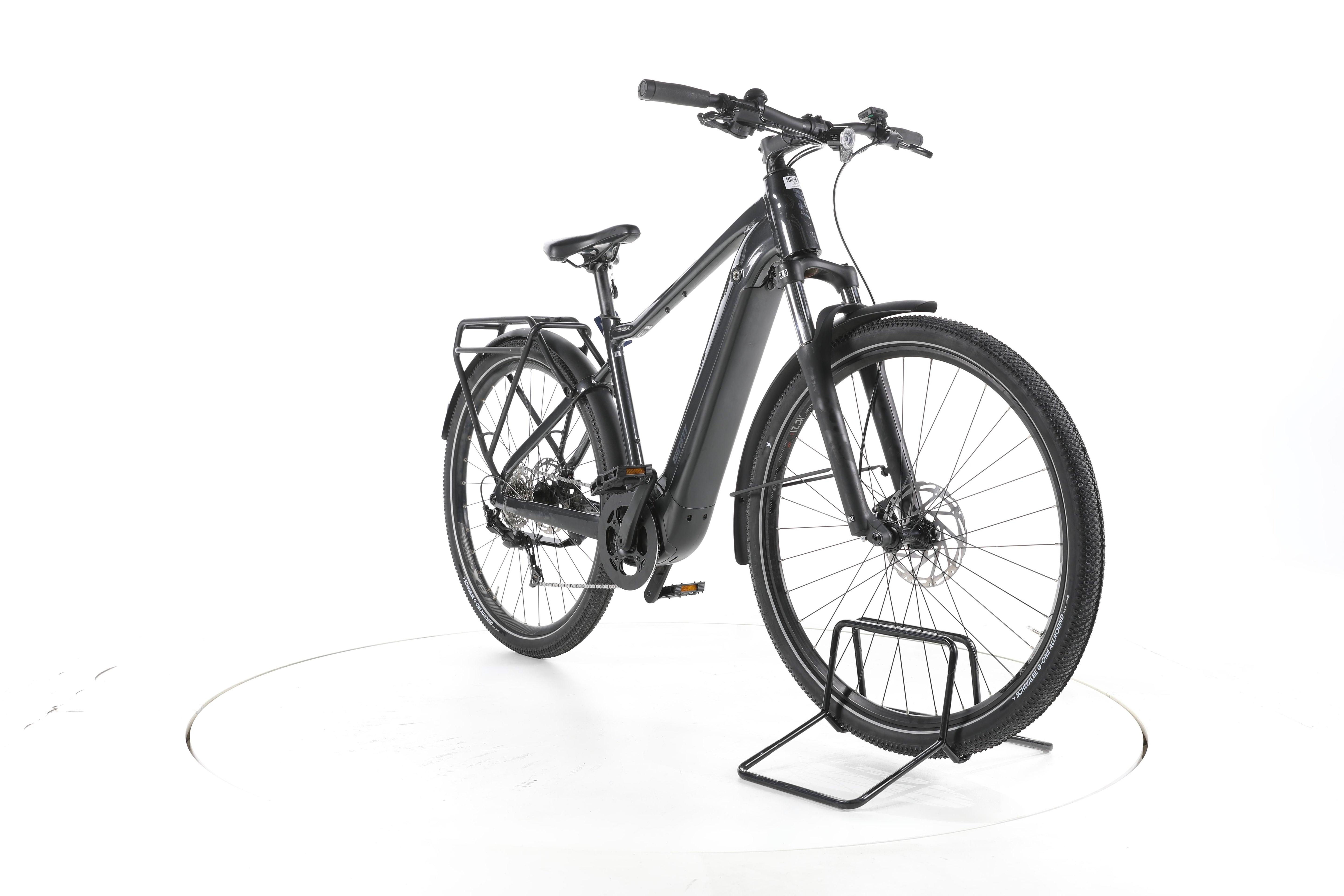 Giant Explore E+ 2 Trekking E-Bike - Image 3