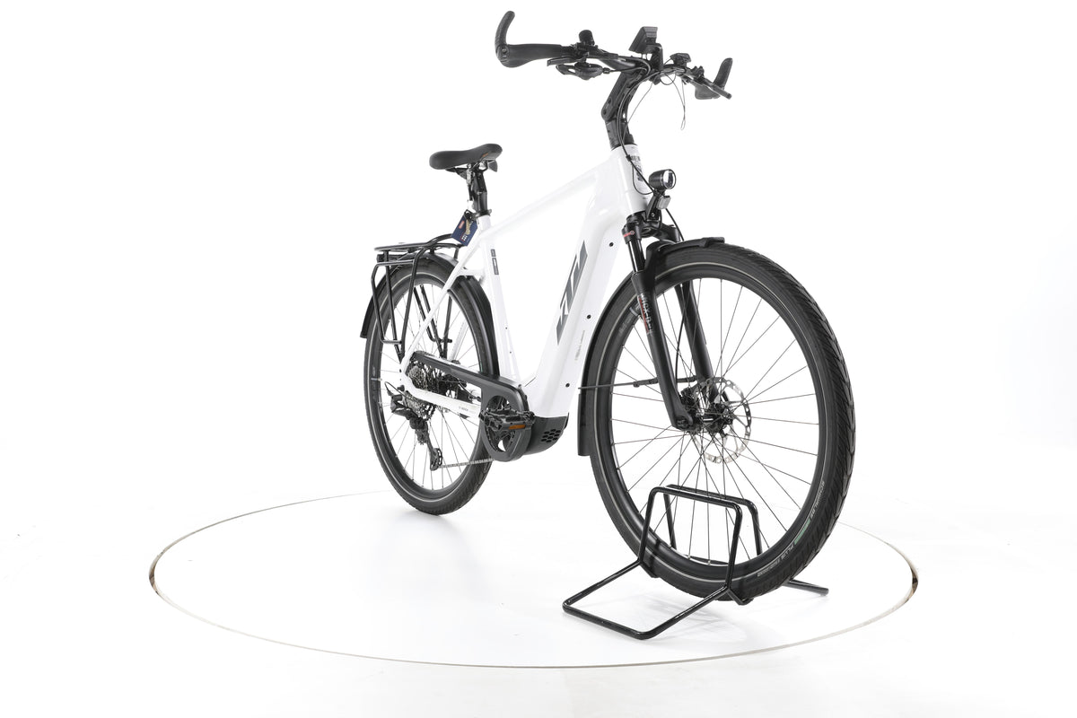 KTM Macina Style 720 Trekking E-Bike - Image 3