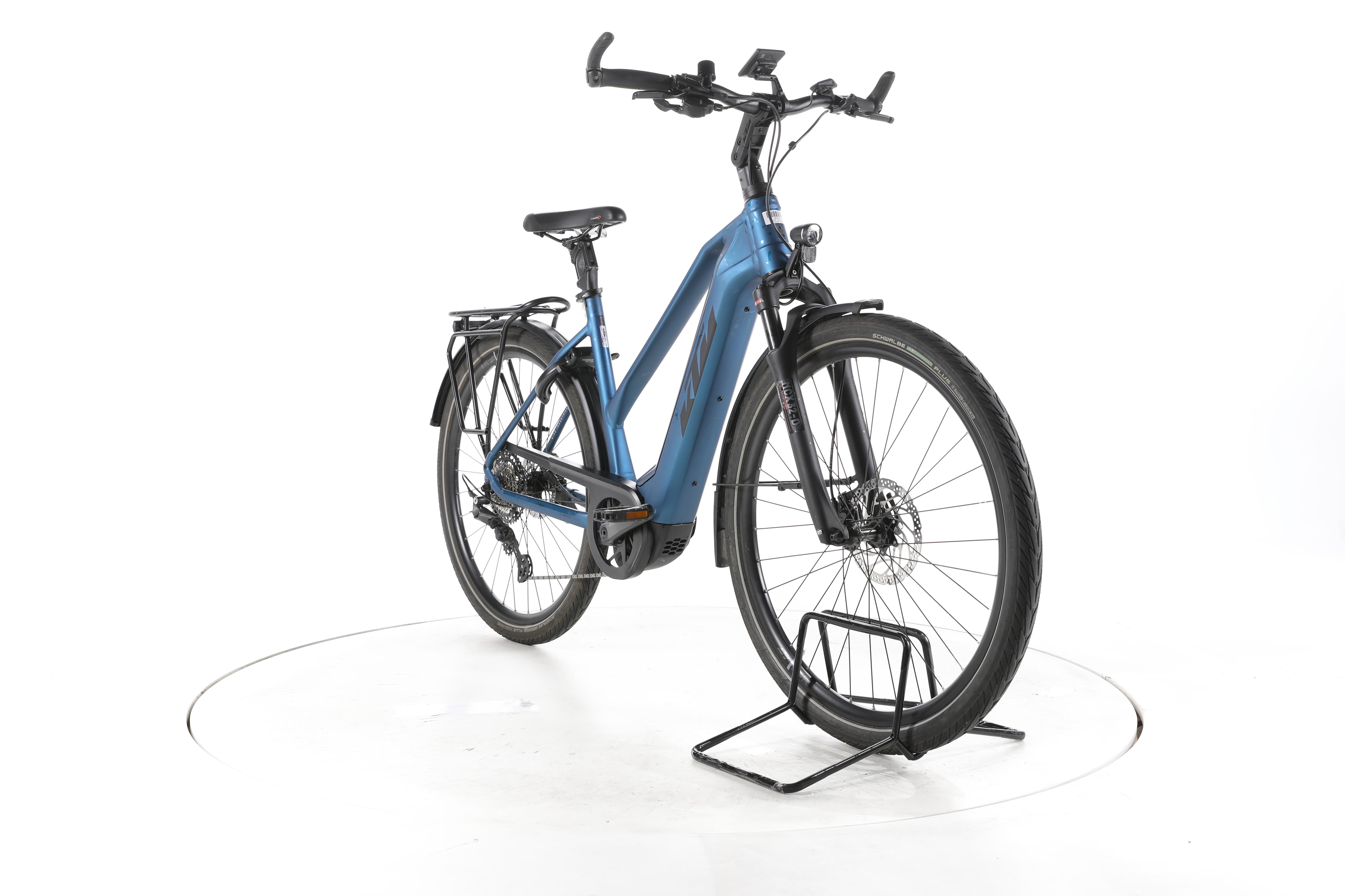 KTM Macina Style 730 Trekking E-Bike - Image 3