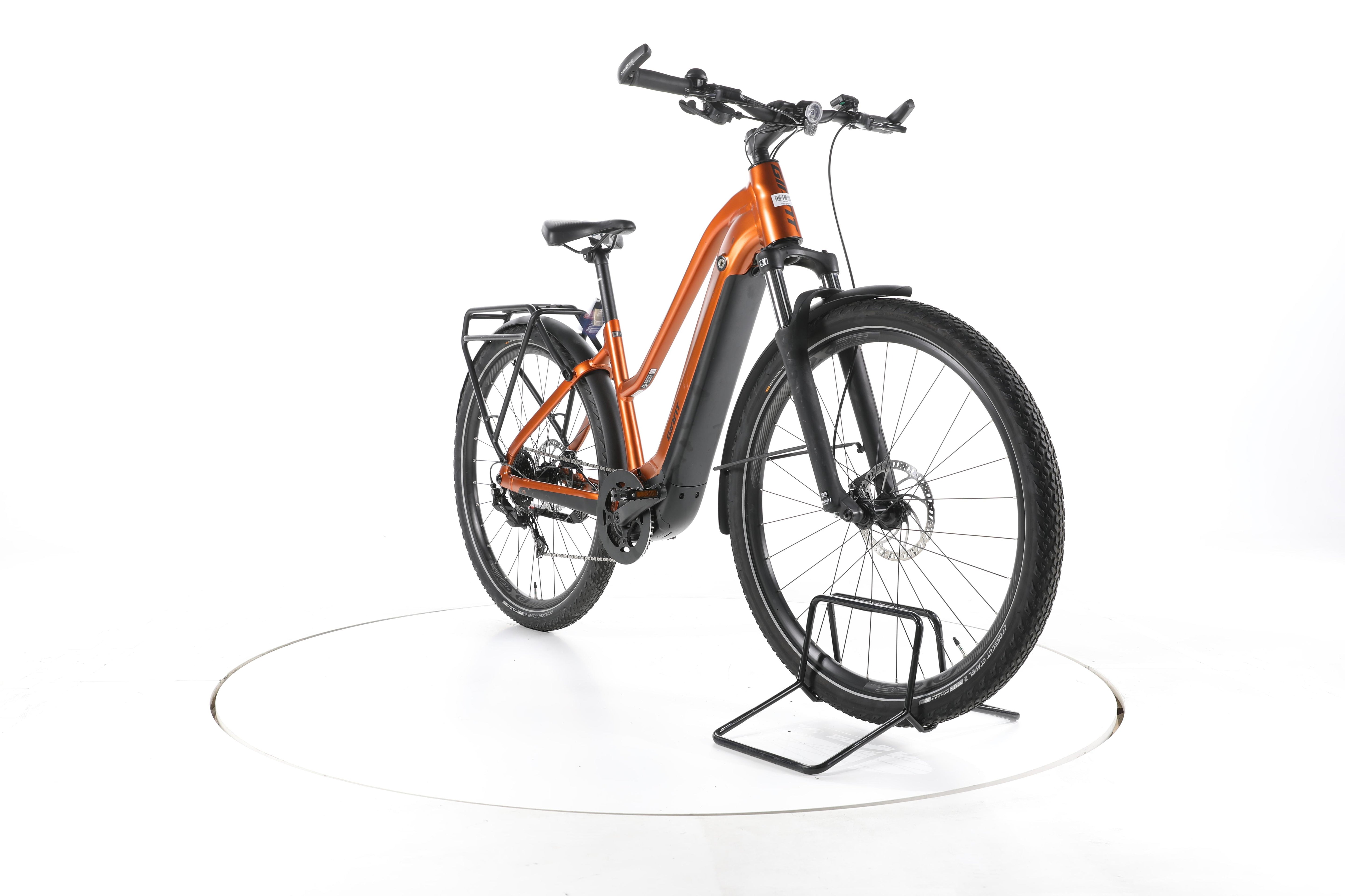 Giant Explore E+ 2 Trekking E-Bike - Image 3