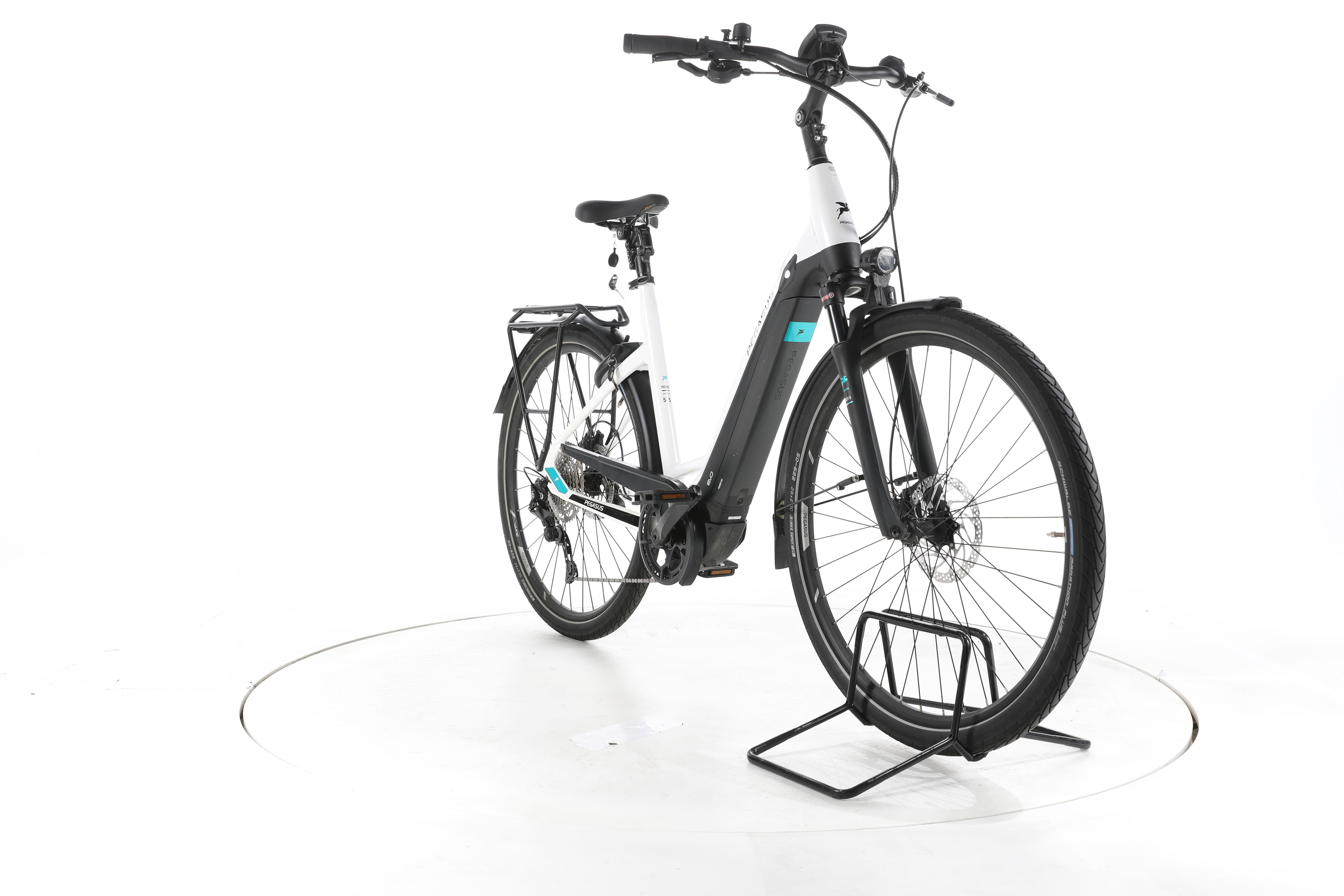Pegasus Premio Evo 10 Lite Trekking E-Bike Tiefeinsteiger - Image 3