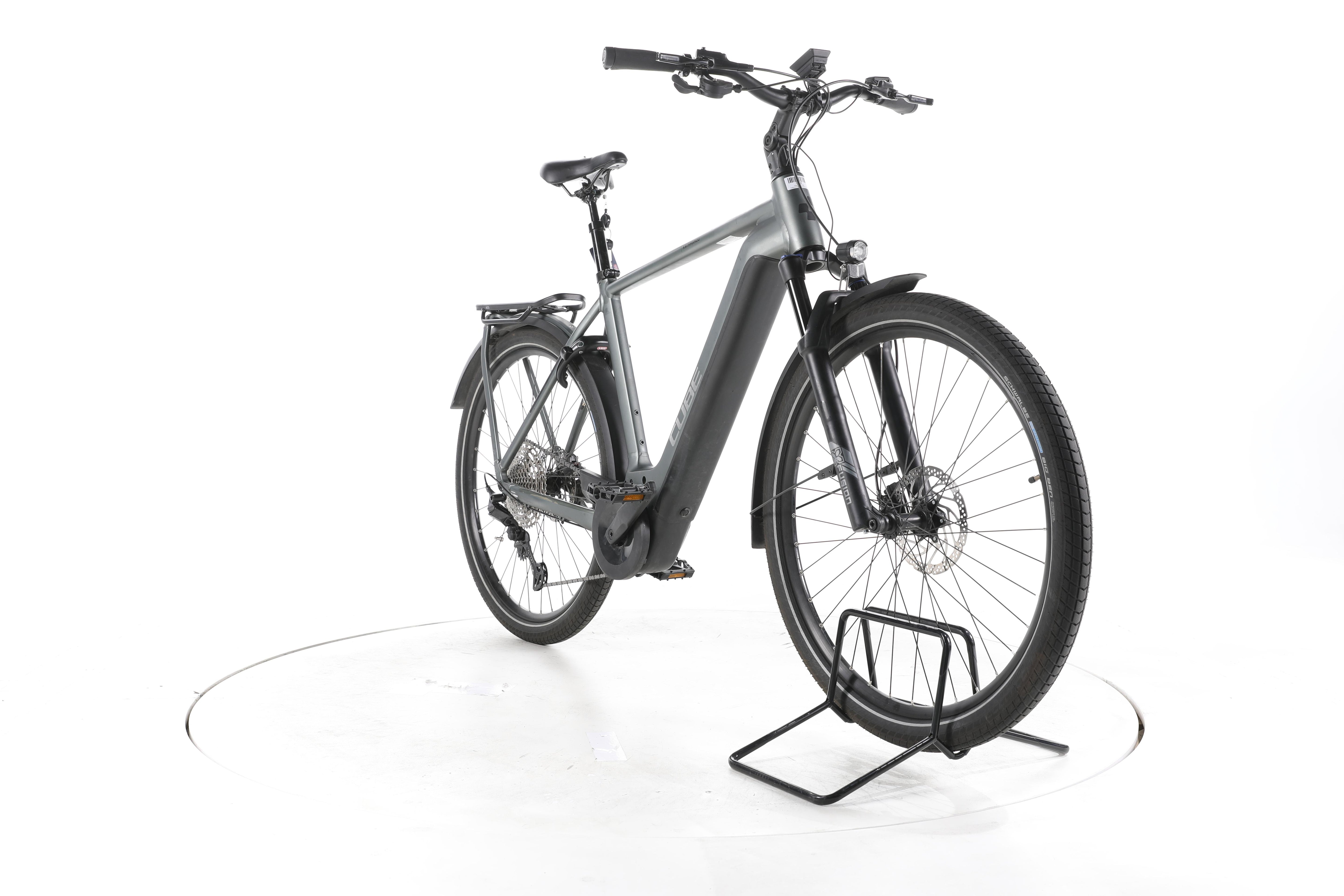 Cube Kathmandu Hybrid Pro Trekking E-Bike - Image 3