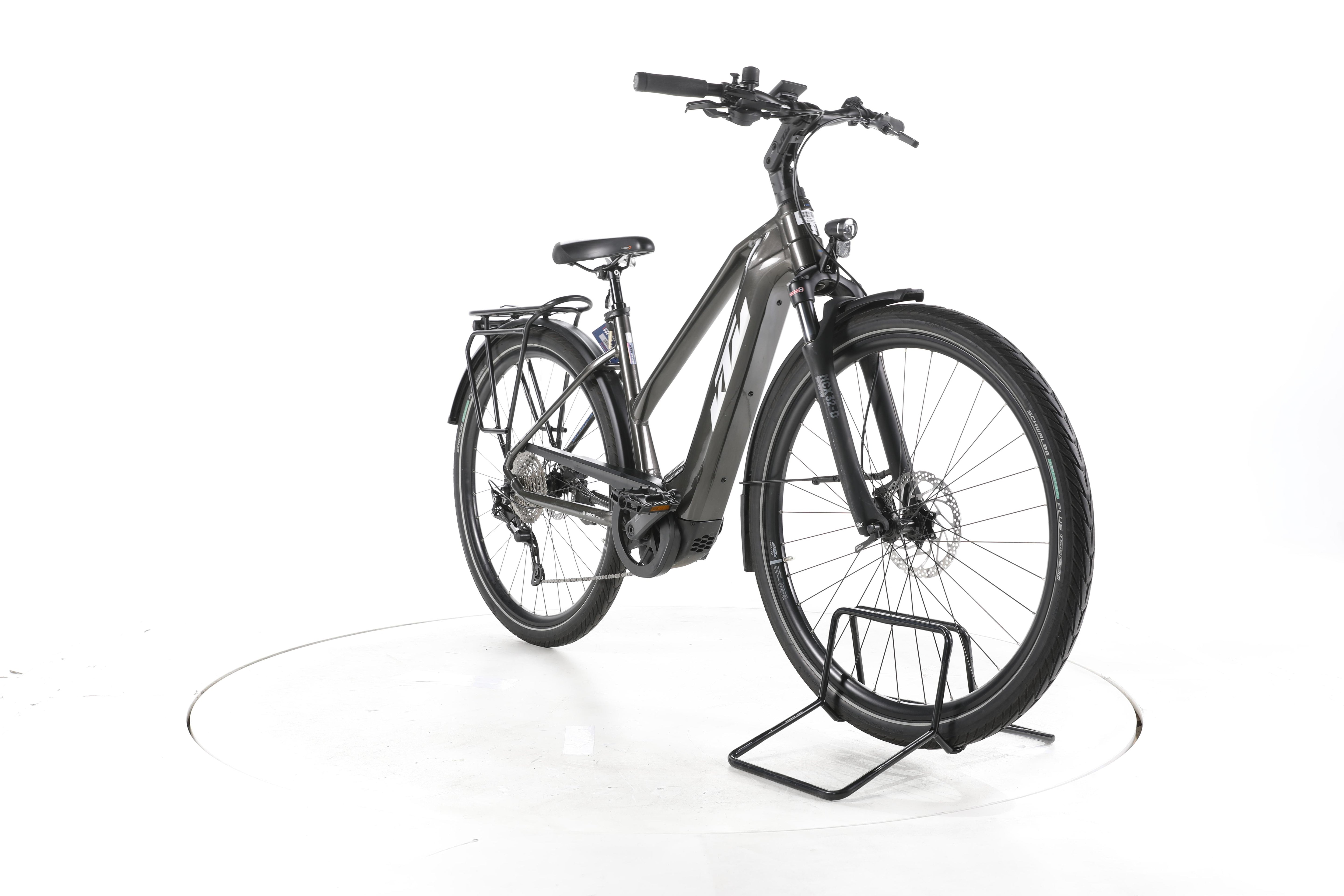 KTM Macina Style 740 Trekking E-Bike - Image 3