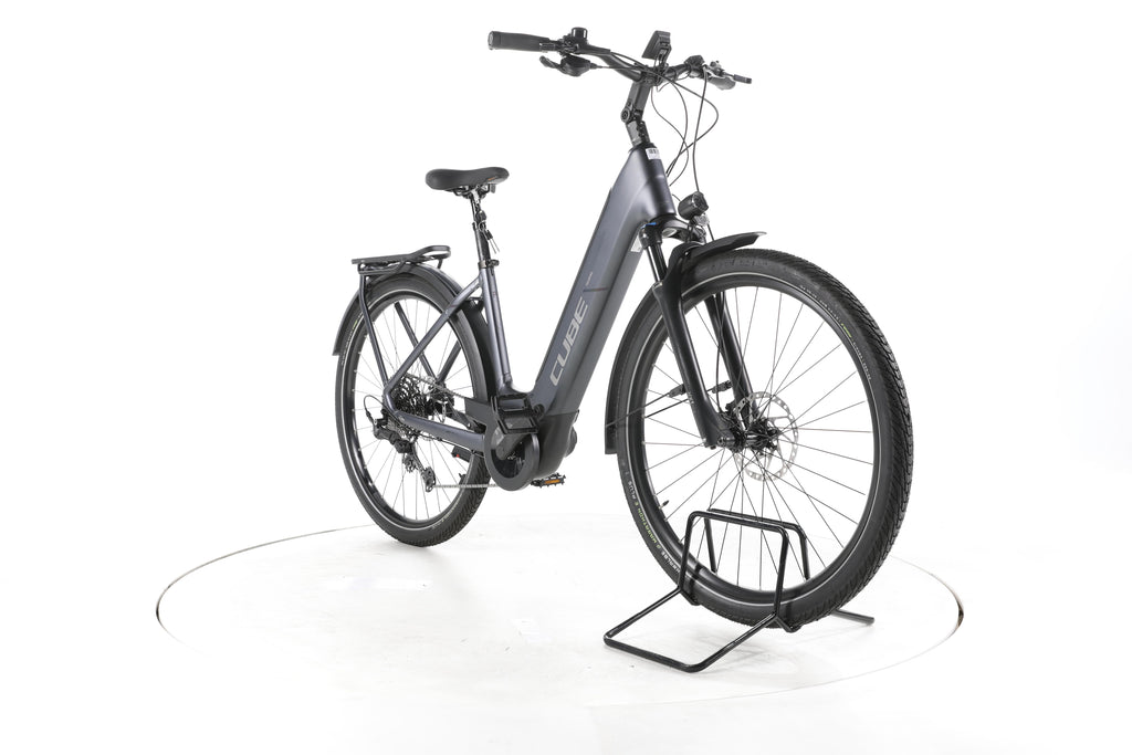 Cube Touring Hybrid Pro Trekking E-Bike Tiefeinsteiger 2024 - Image 3
