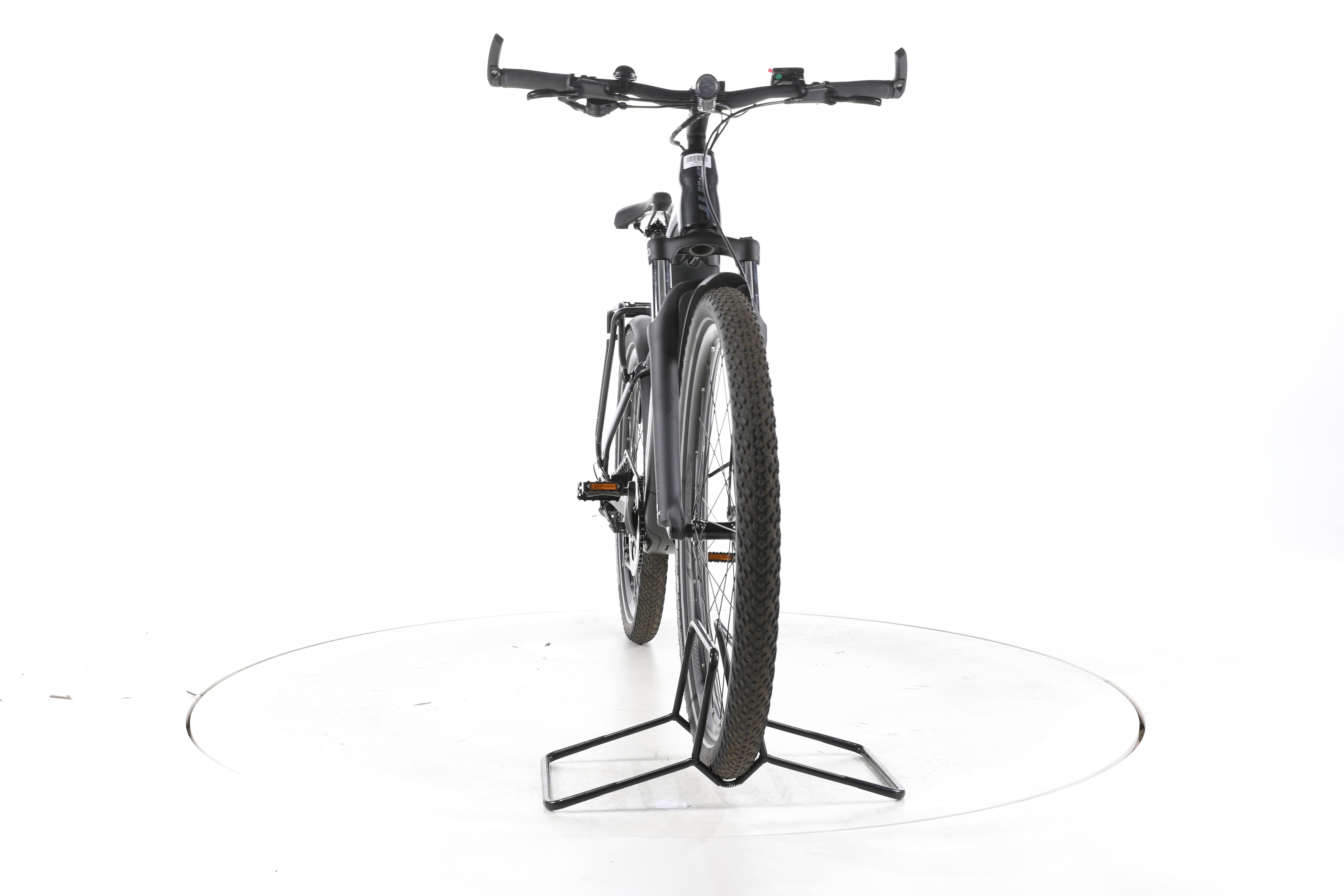 Giant Explore E+ 2 Trekking E-Bike - Image 4