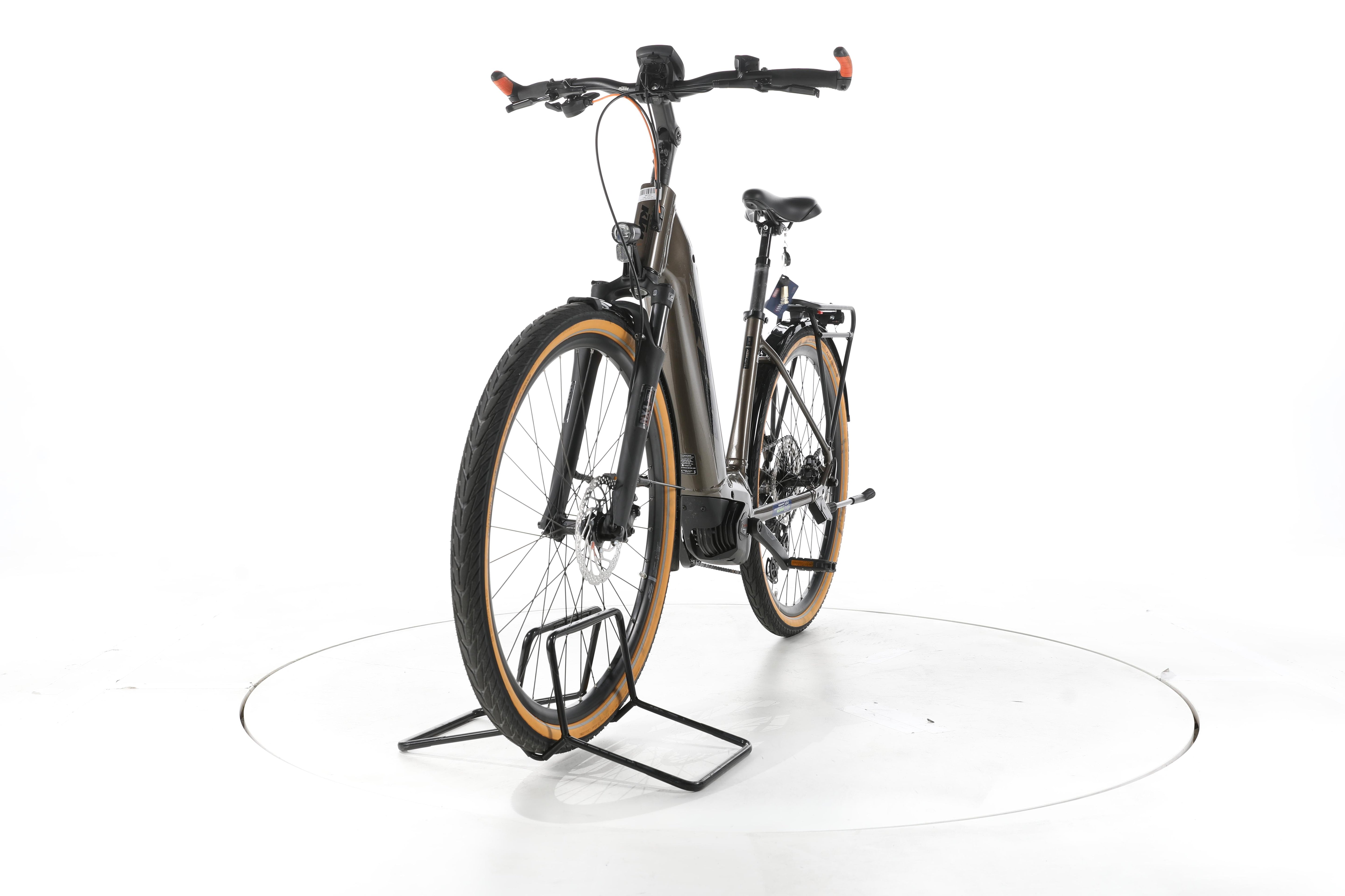 KTM Macina Ultimate Pro Trekking E-Bike Tiefeinsteiger - Image 5