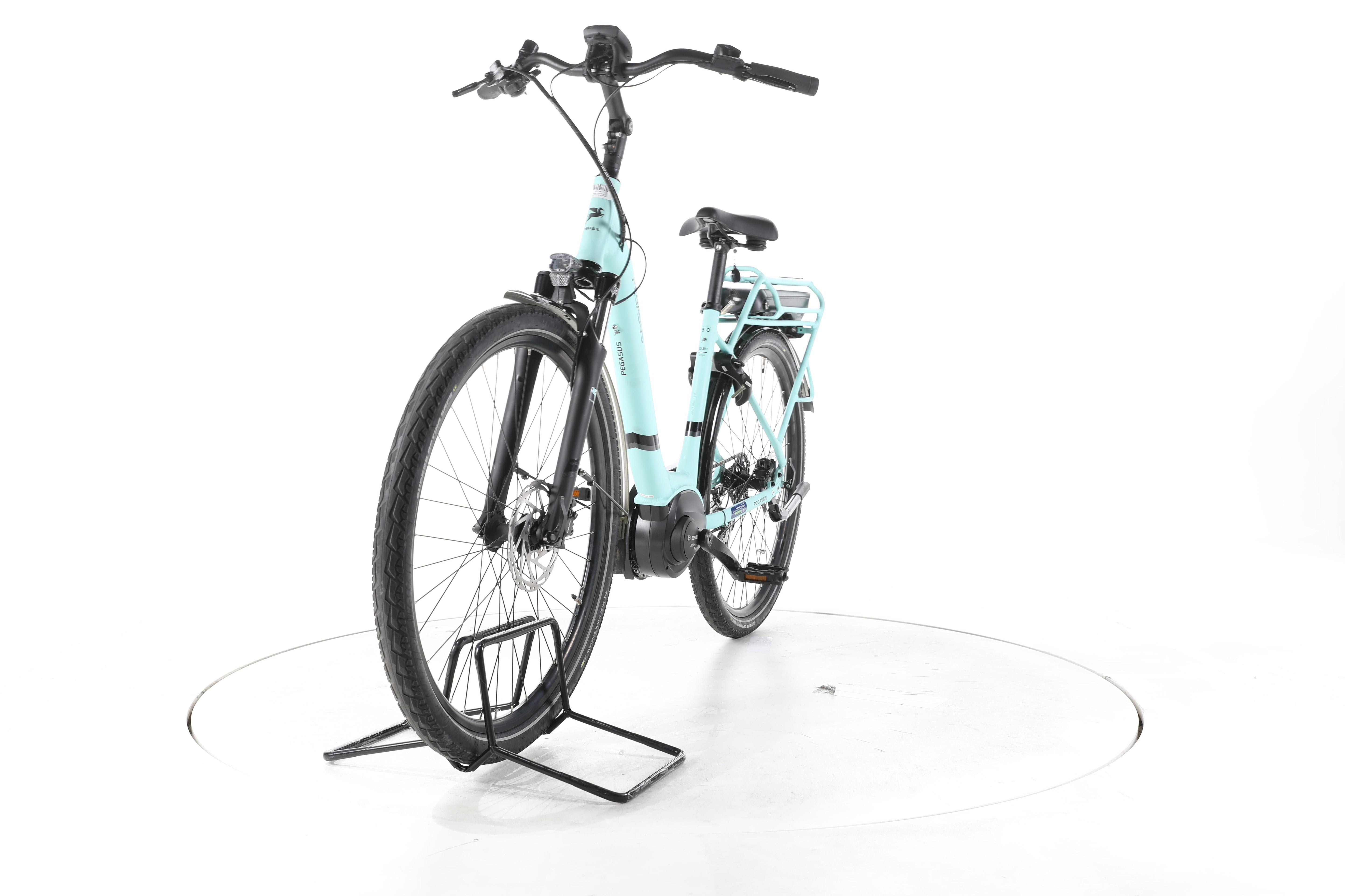 Pegasus Solero E8 Plus Trekking E-Bike Tiefeinsteiger - Image 5