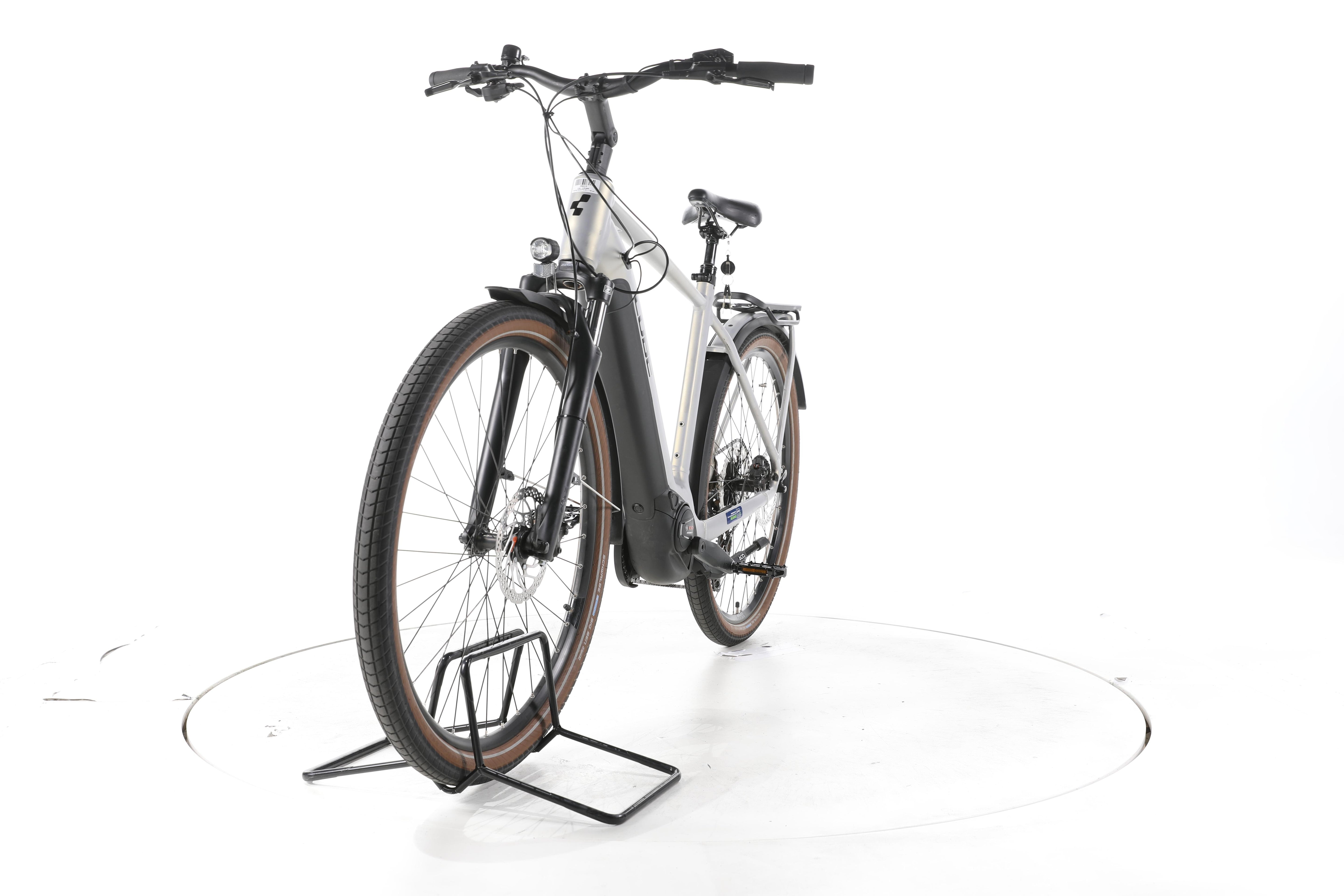 Cube Touring Hybrid Pro Trekking E-Bike - Image 5