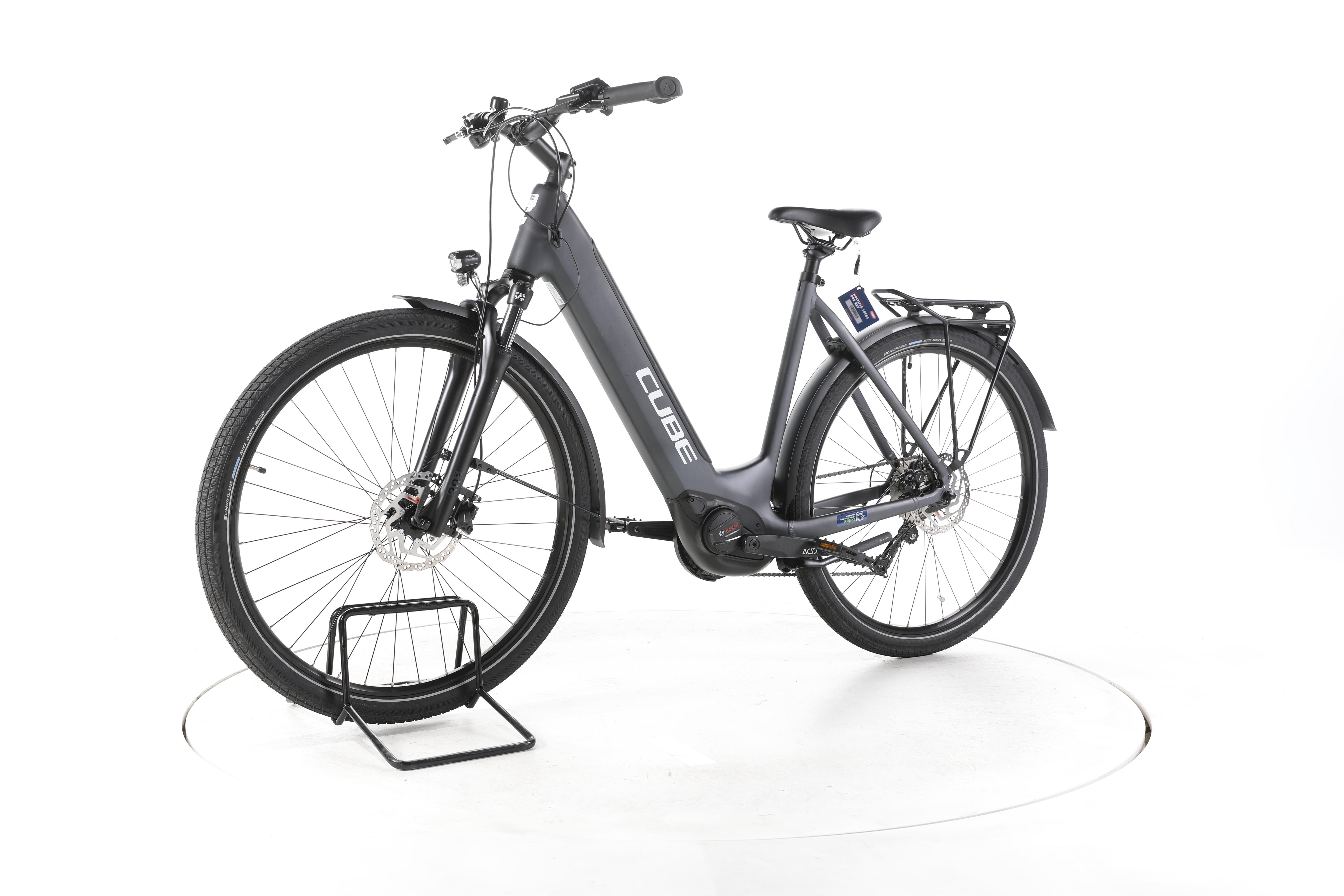 Cube Touring Hybrid ONE Trekking E-Bike Tiefeinsteiger - Image 6