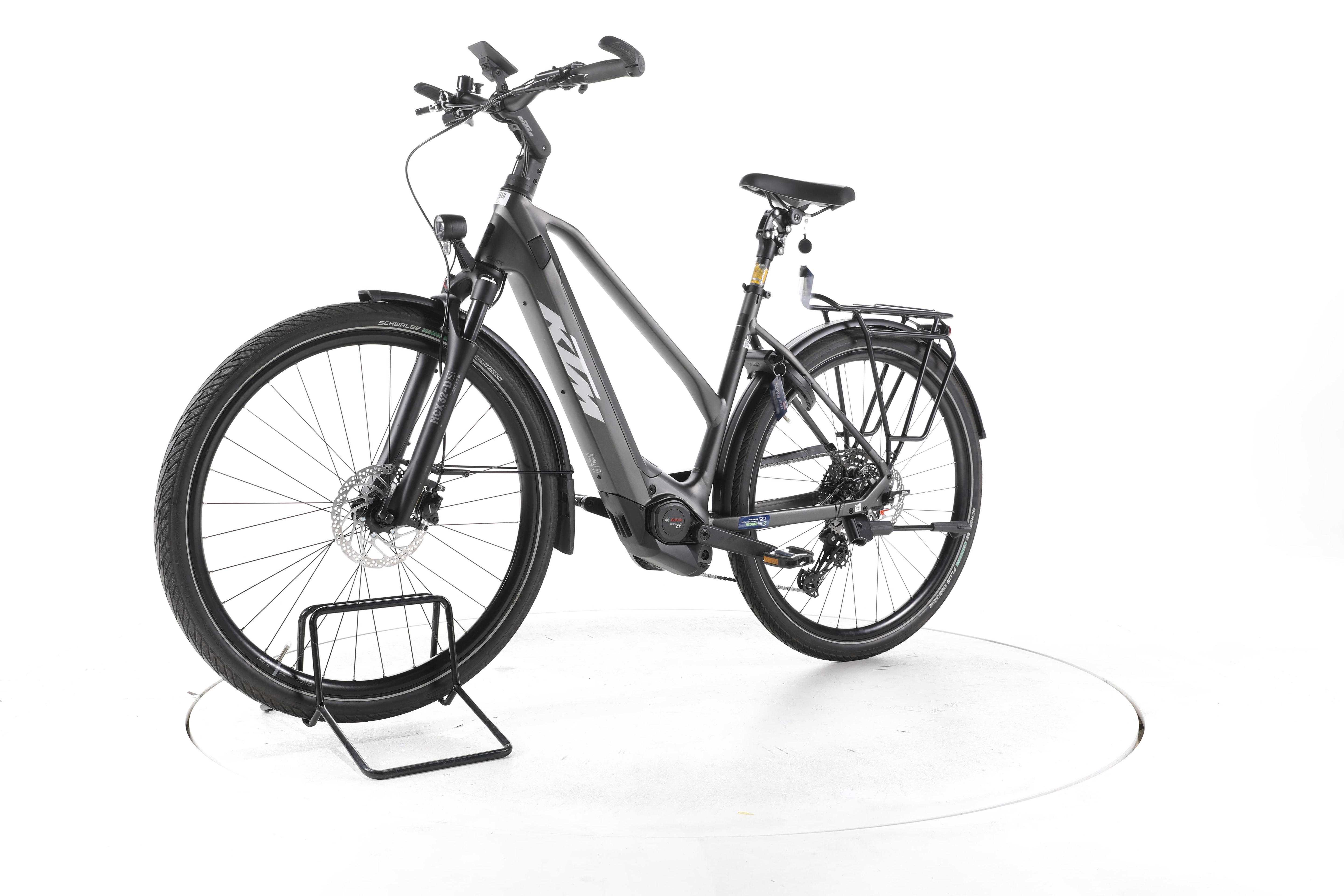 KTM Cento 10 Plus Trekking E-Bike 2025 - Image 6