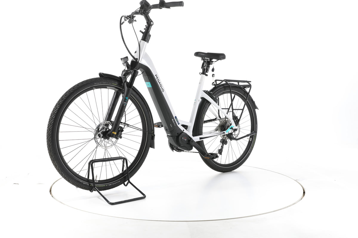 Pegasus Premio Evo Lite Comfort Trekking E-Bike Tiefeinsteiger - Image 6