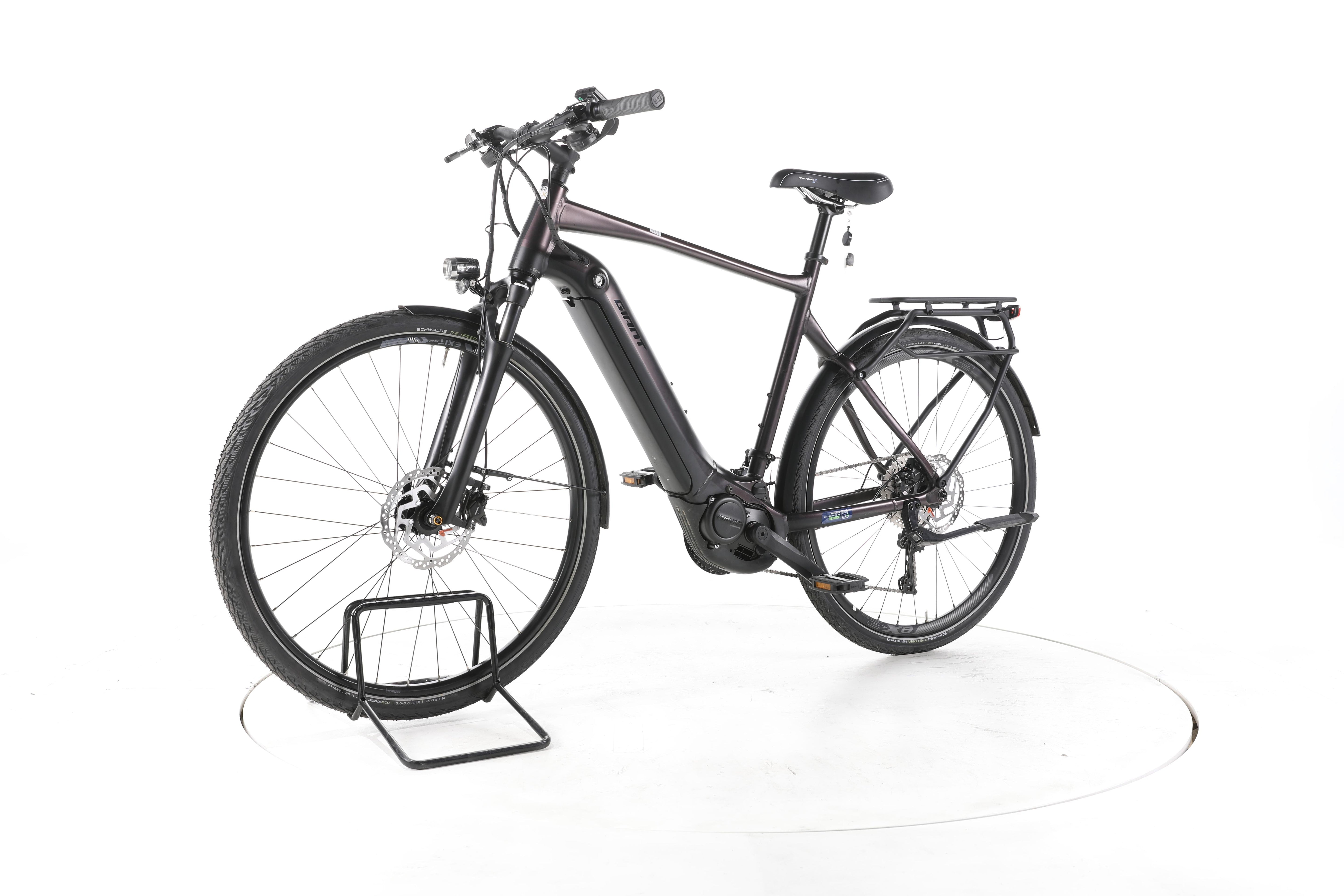 Giant Explore E+ Pro 1 Trekking E-Bike - Image 6