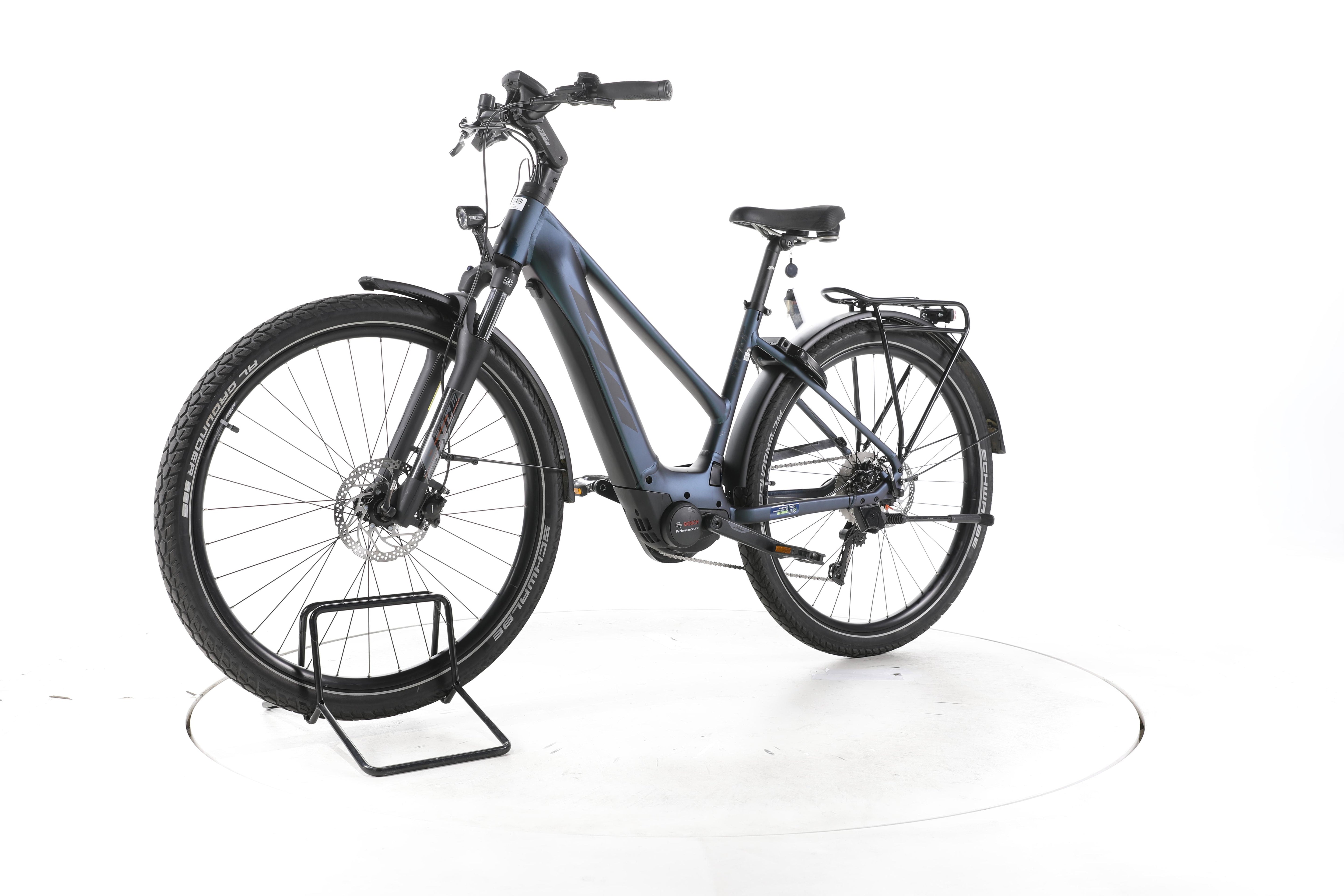 KTM Macina Gran P6102 Trekking E-Bike - Image 6