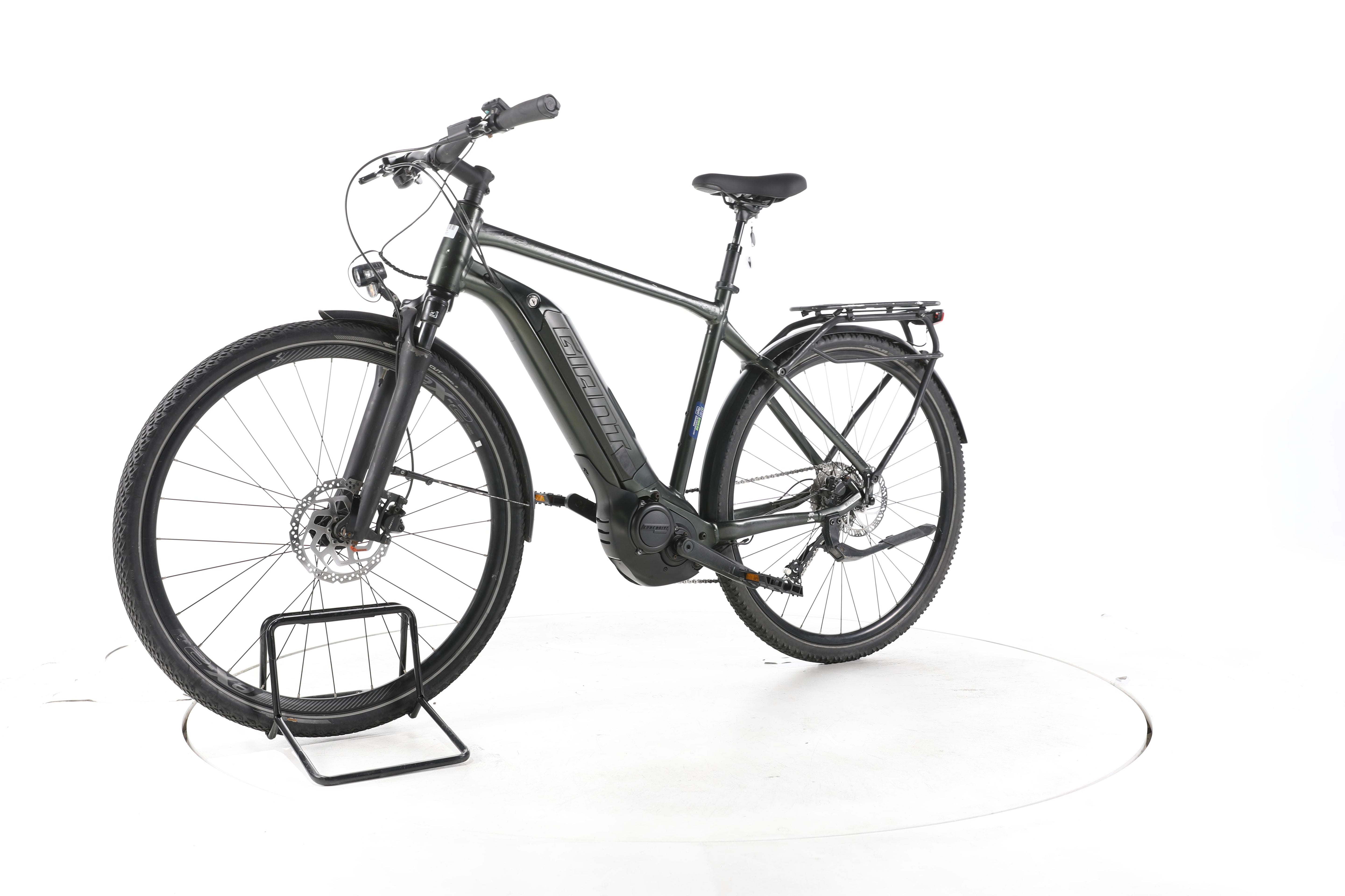 Giant Explore E+ 3 Trekking E-Bike - Image 6