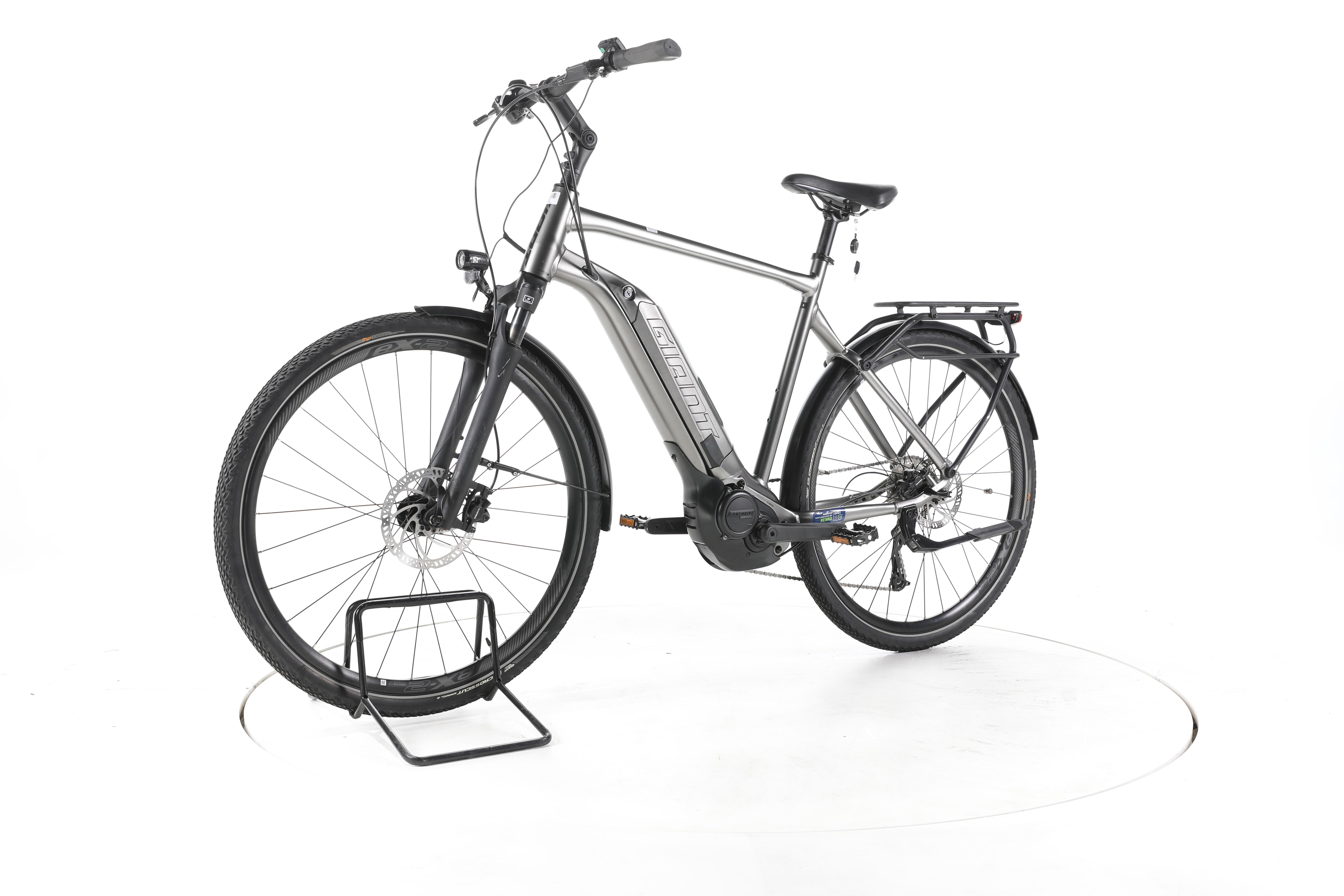 Giant Explore E+ 3 DD Trekking E-Bike - Image 6