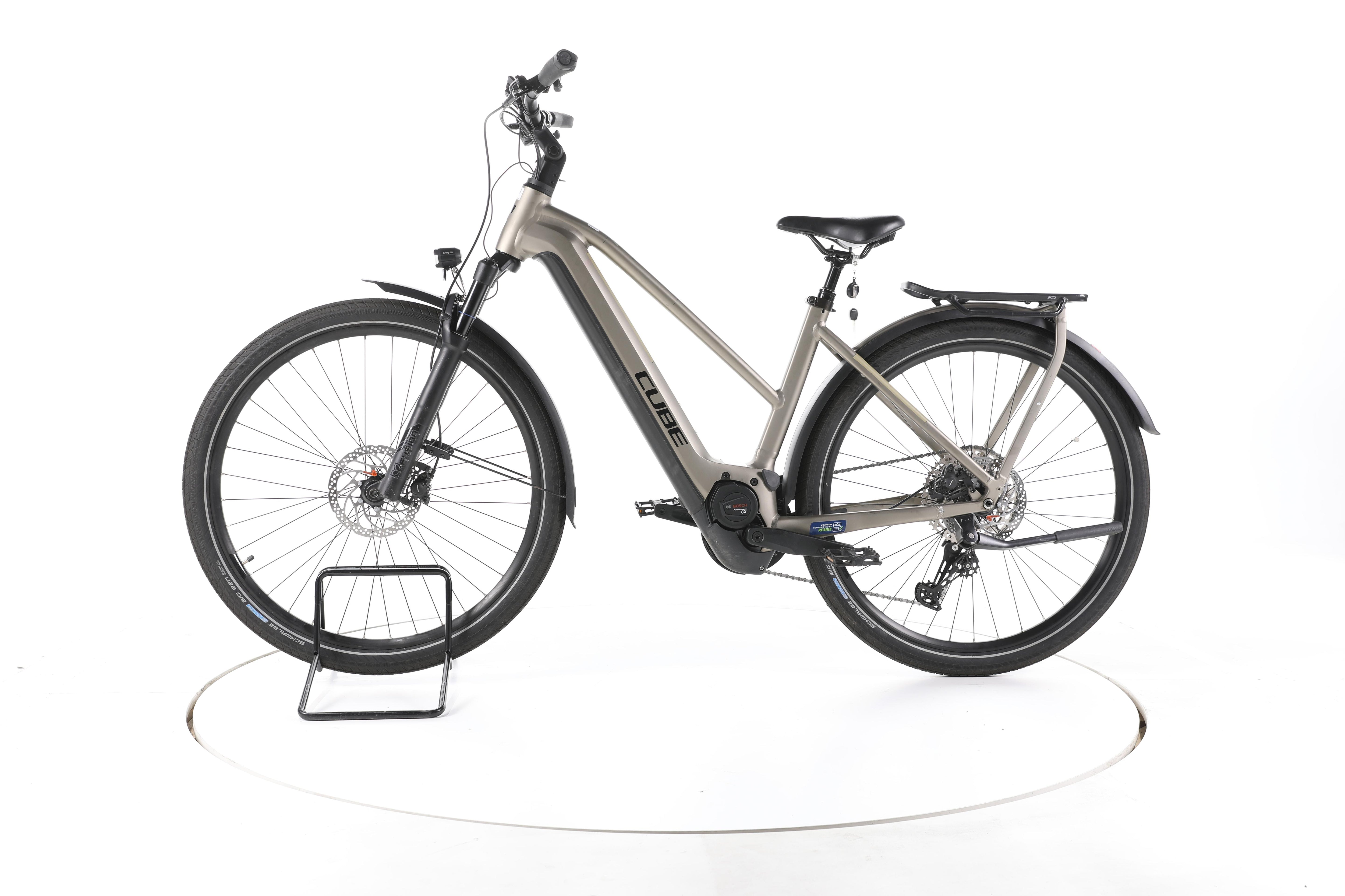 Cube Kathmandu Hybrid Pro Trekking E-Bike - Image 7