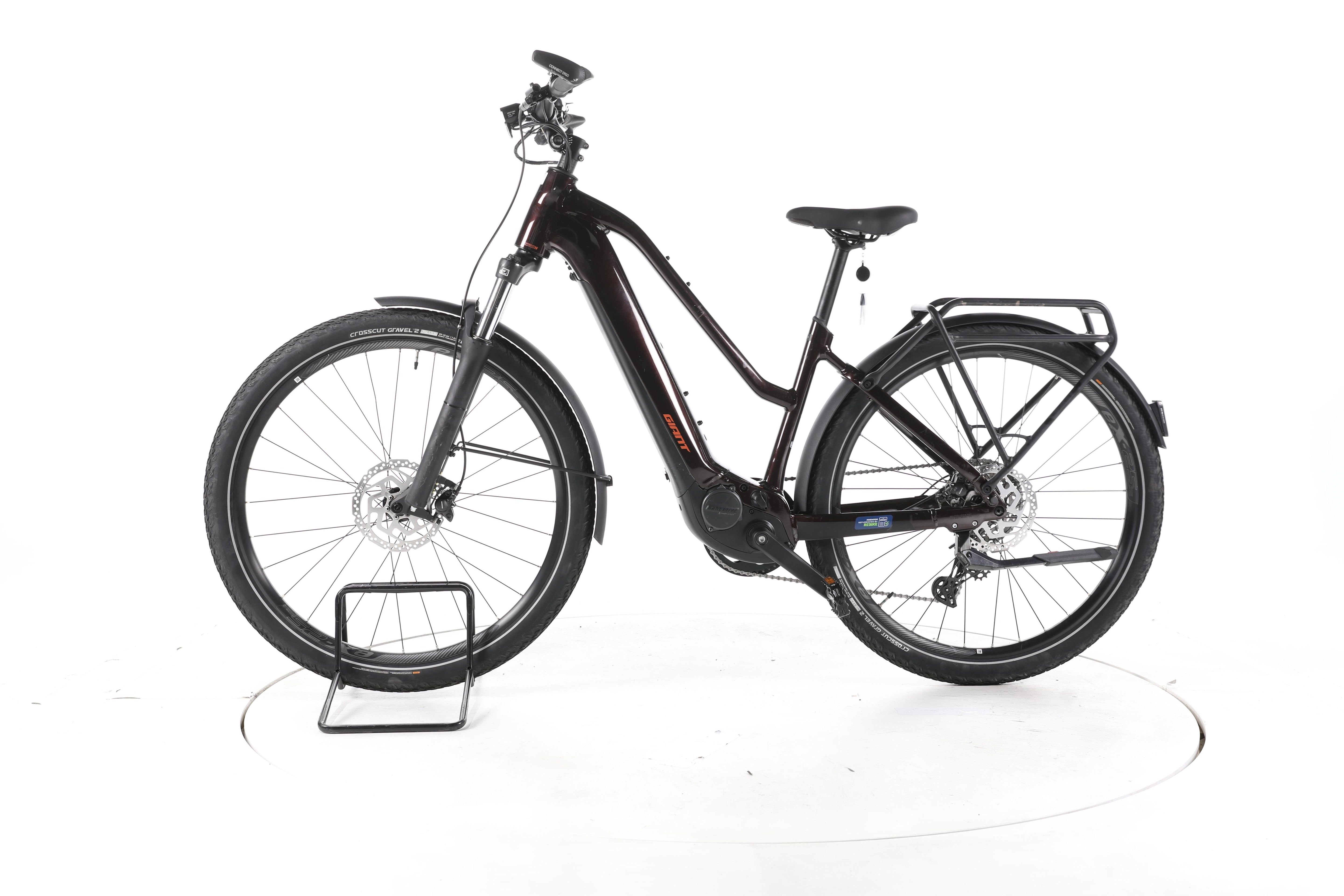 Giant Explore E+ 1 STA Trekking E-Bike - Image 7