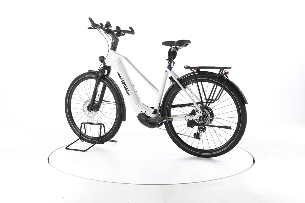 KTM Cento 10 Plus Trekking E-Bike 2024 - Image 8