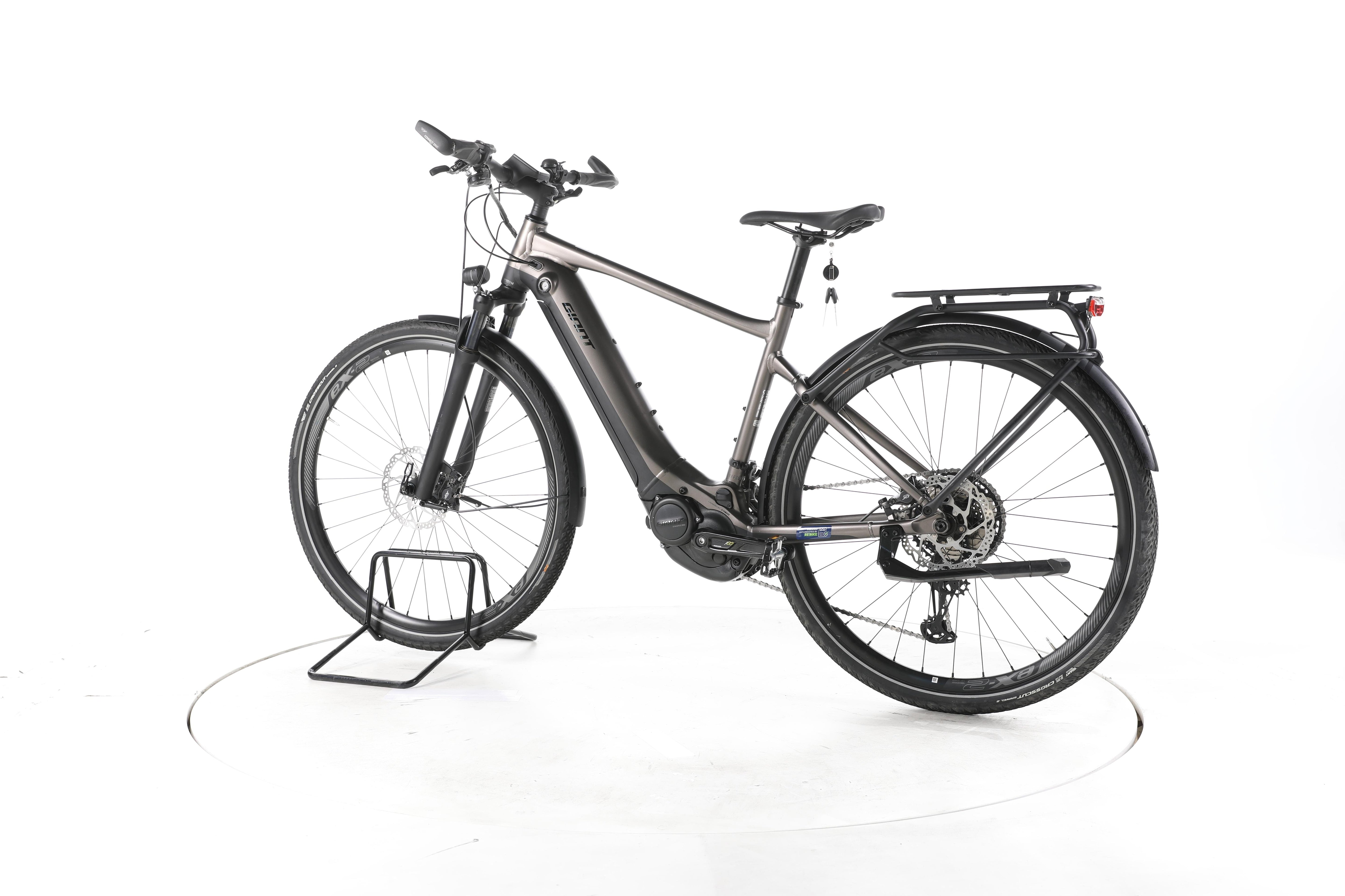 Giant Explore E+ Pro 0 Trekking E-Bike - Image 8