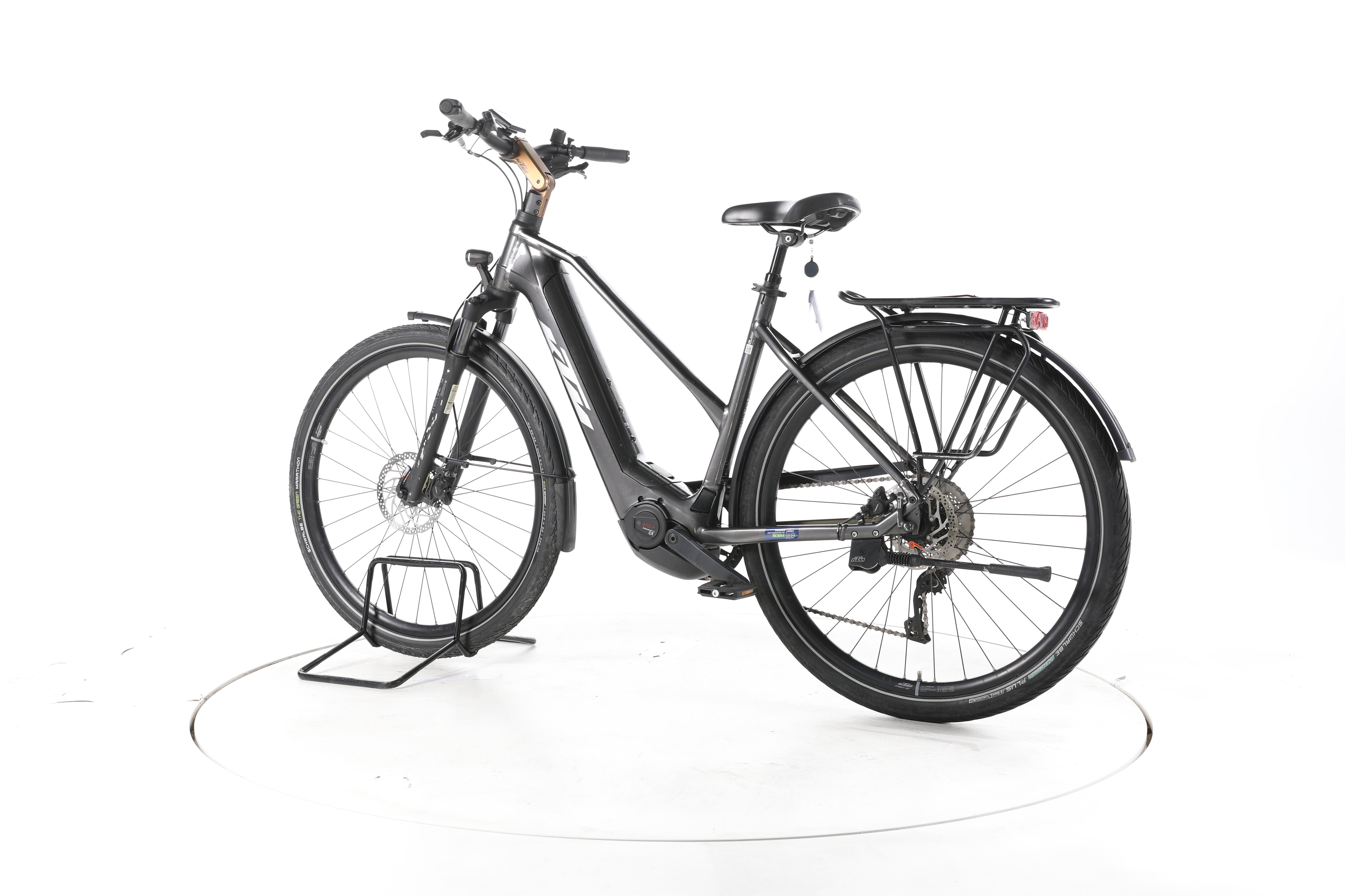 KTM Macina Style 740 Trekking E-Bike - Image 8