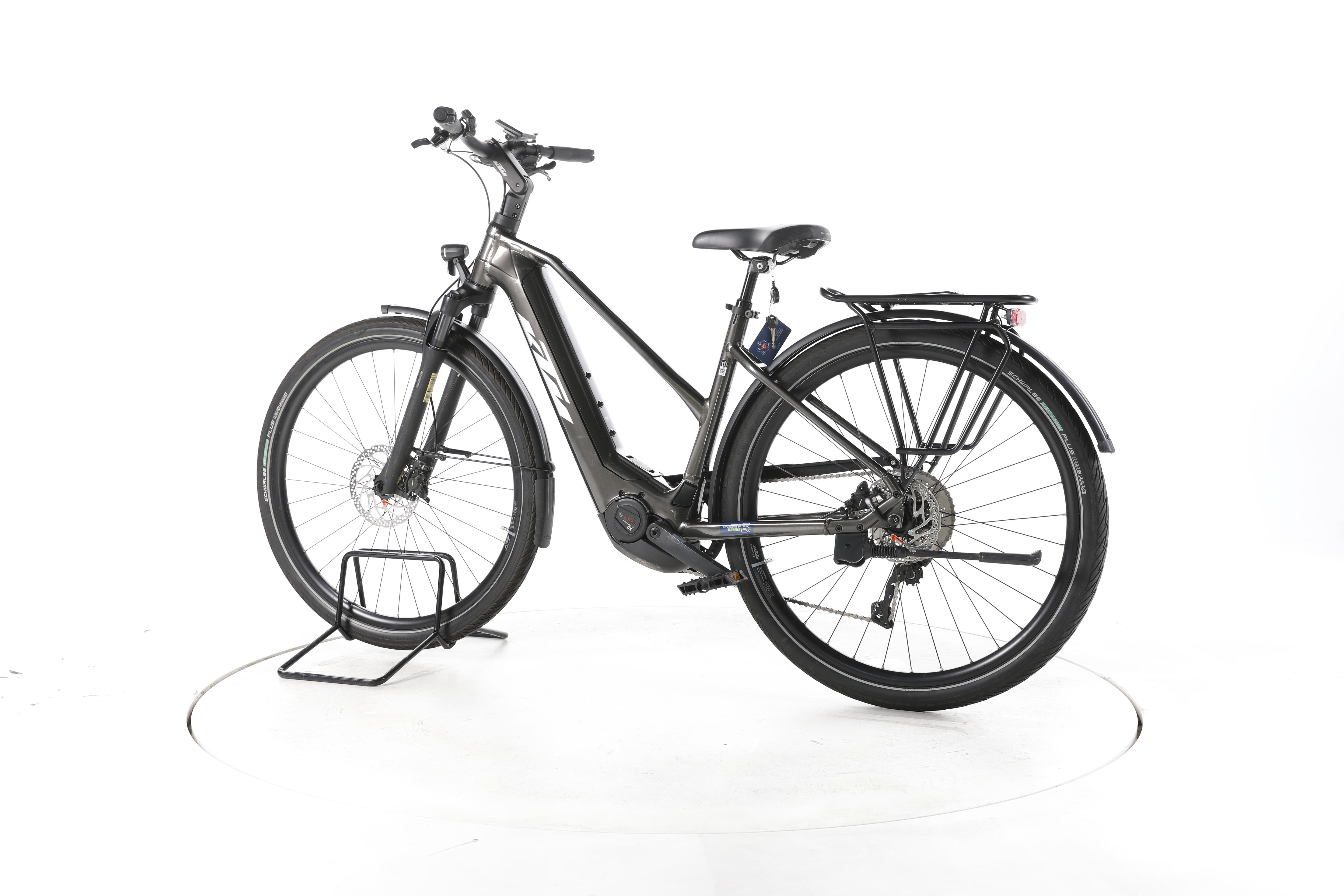 KTM Macina Style 740 Trekking E-Bike - Image 8