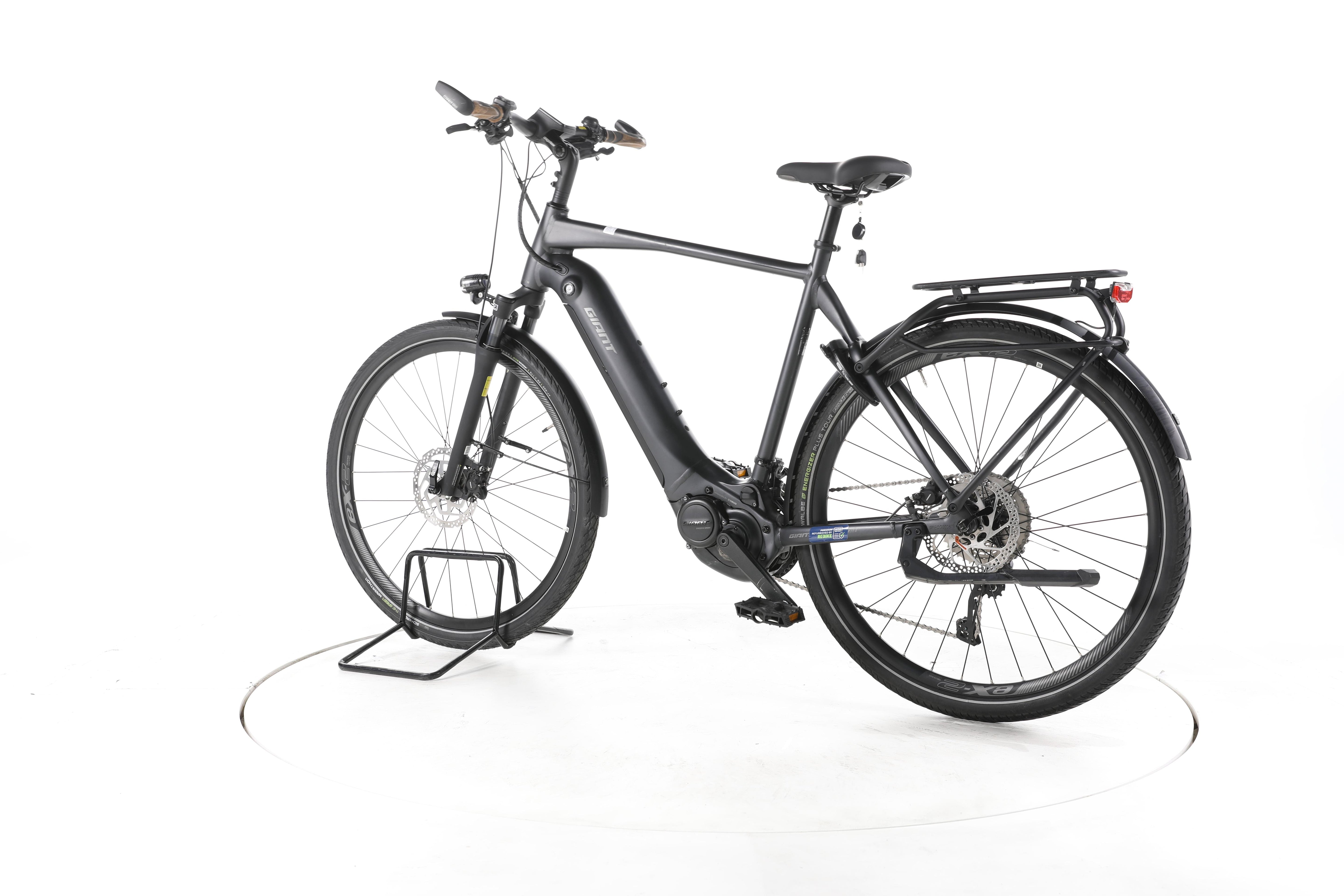 Giant Explore E+ 1 Trekking E-Bike - Image 8