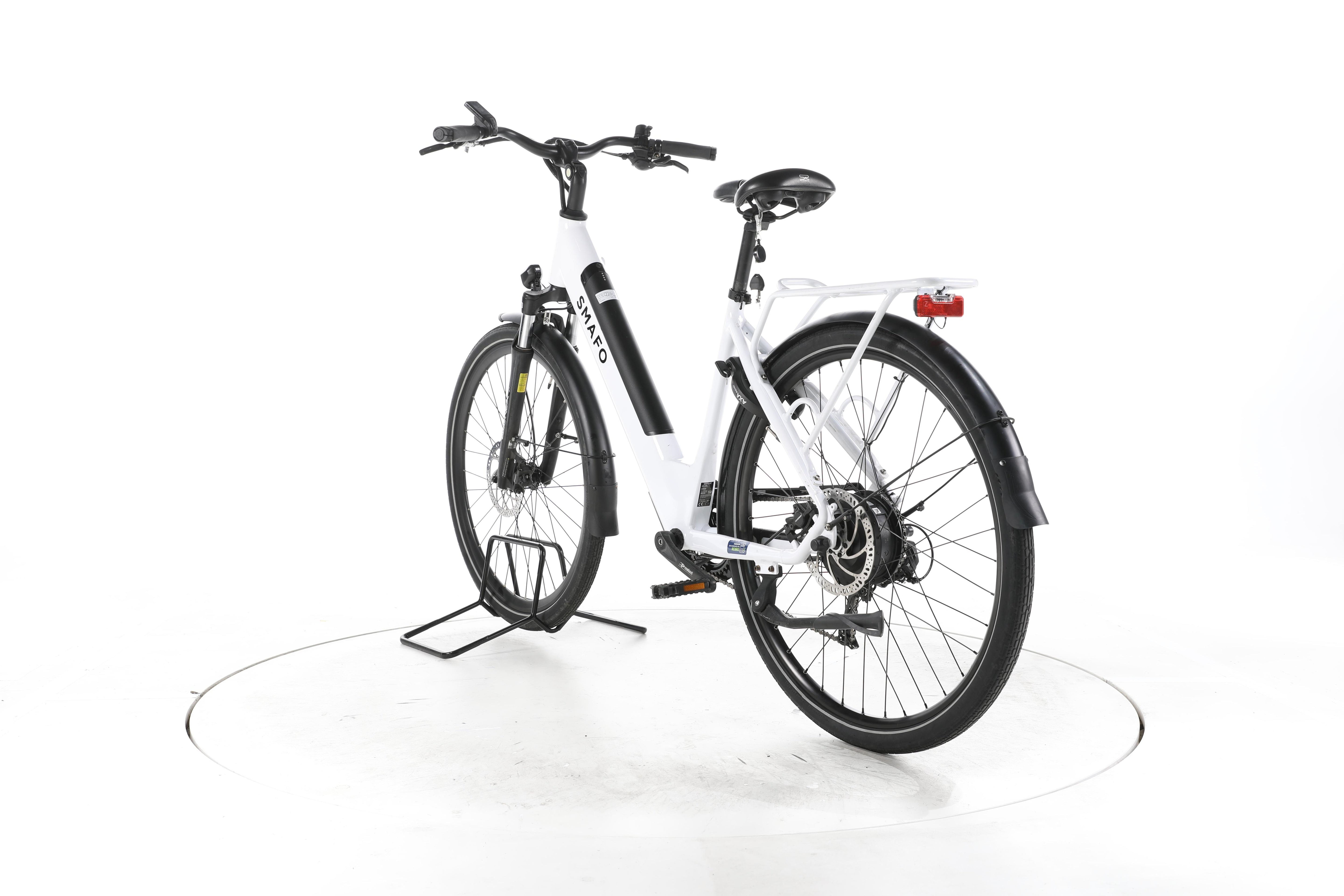 SMAFO 3 Trekking E-Bike Tiefeinsteiger - Image 9