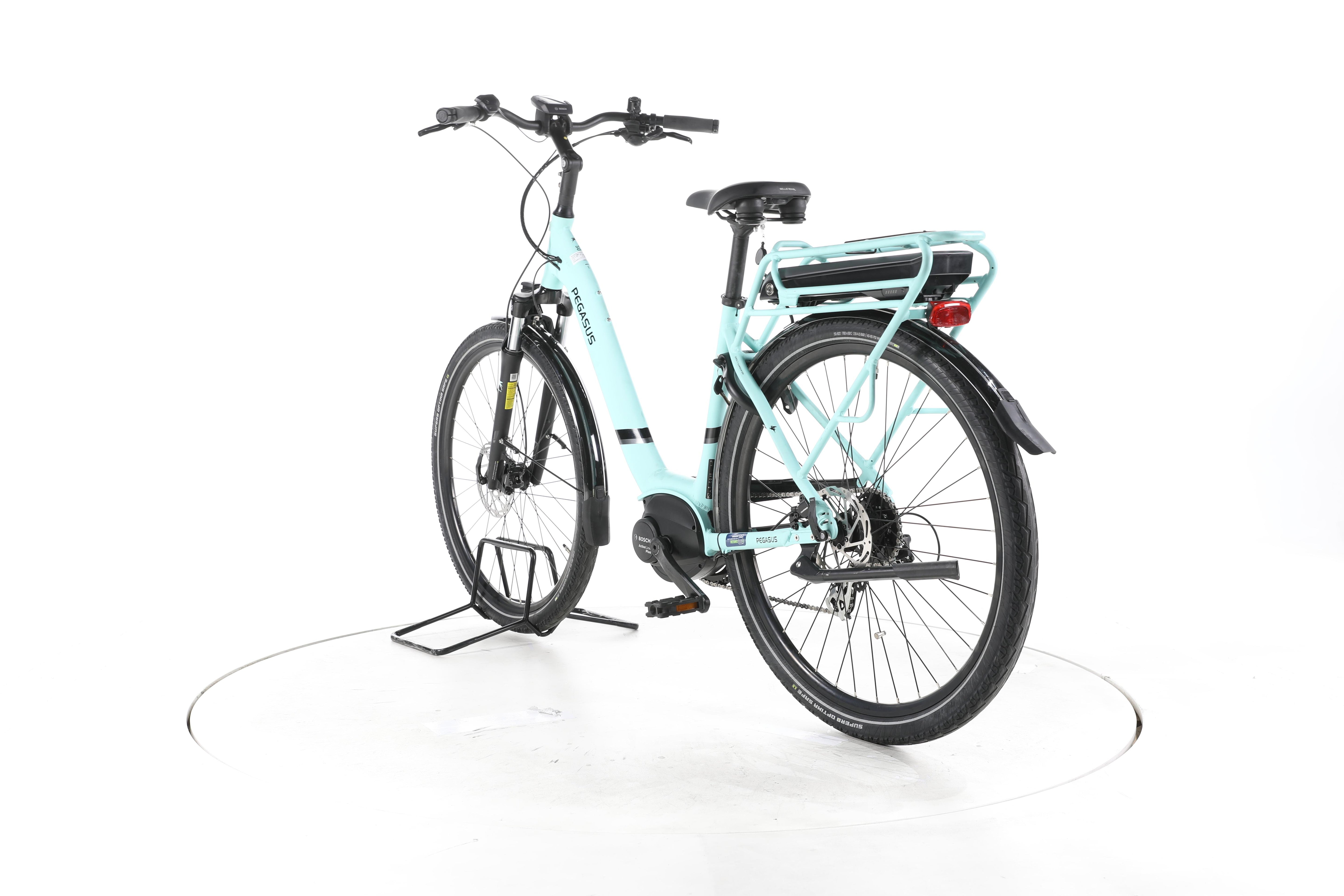 Pegasus Solero E8 Plus Trekking E-Bike Tiefeinsteiger - Image 9