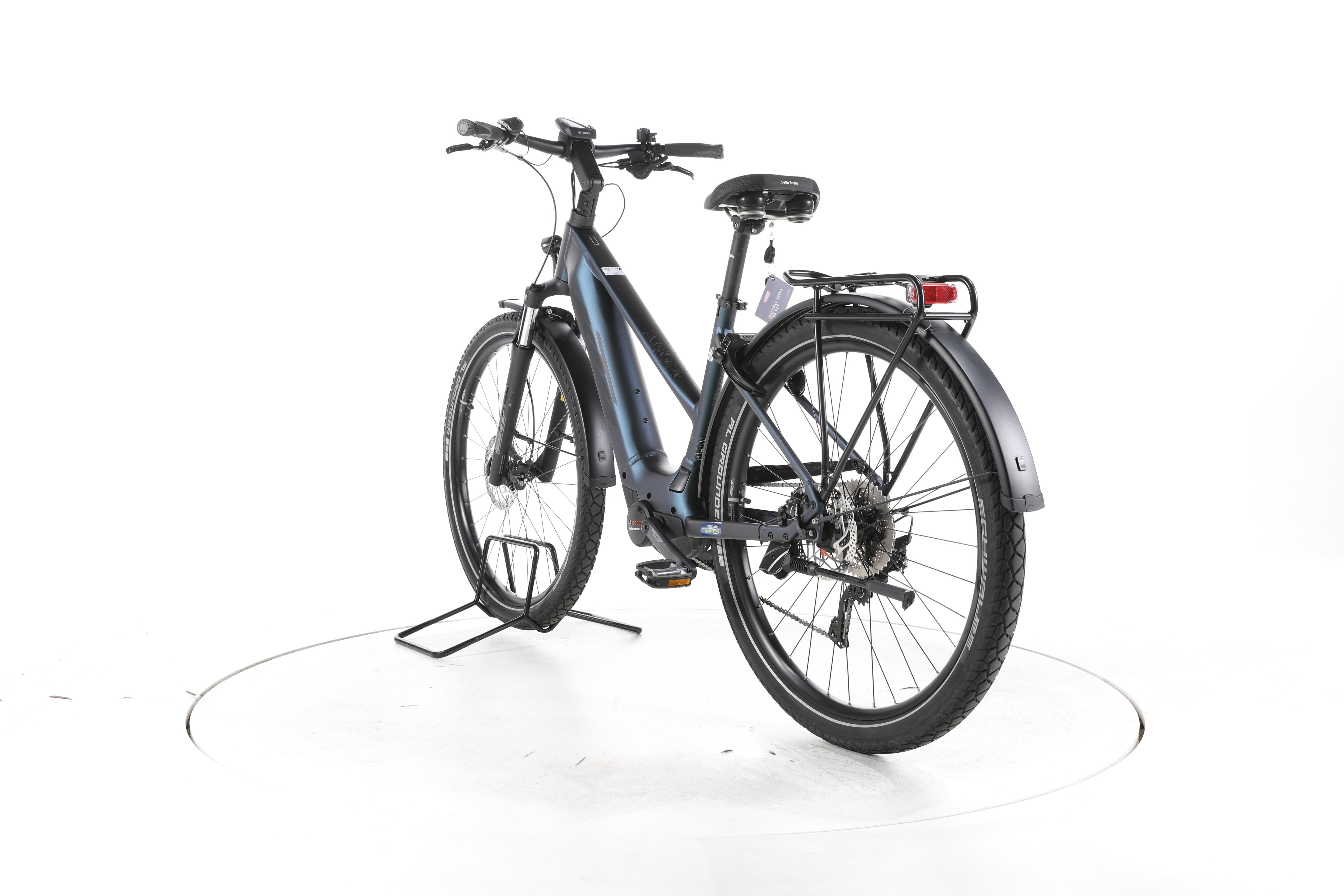 KTM Macina Gran P6102 Trekking E-Bike - Image 9