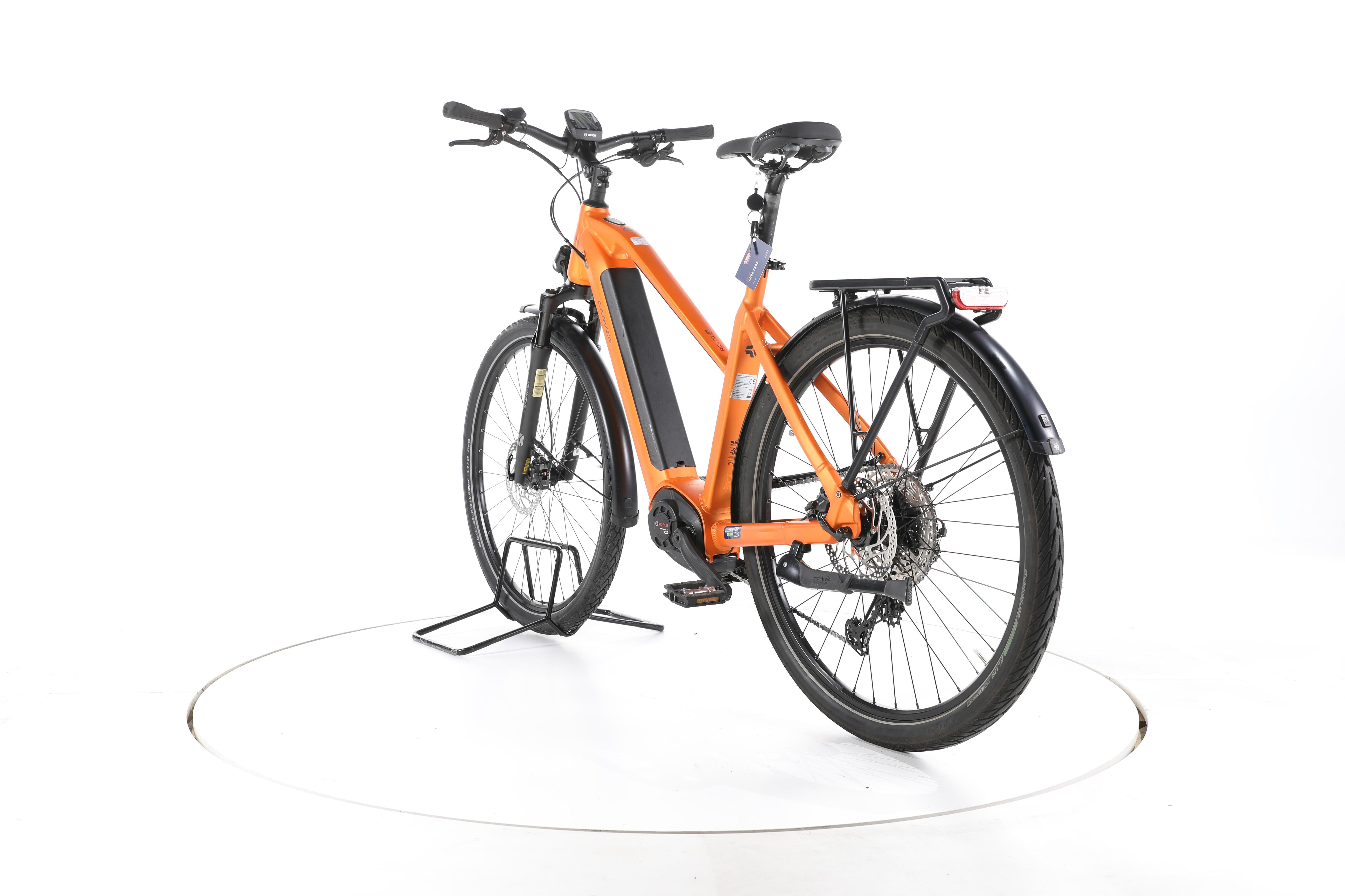 Carver Route E.530 Trekking E-Bike - Image 9