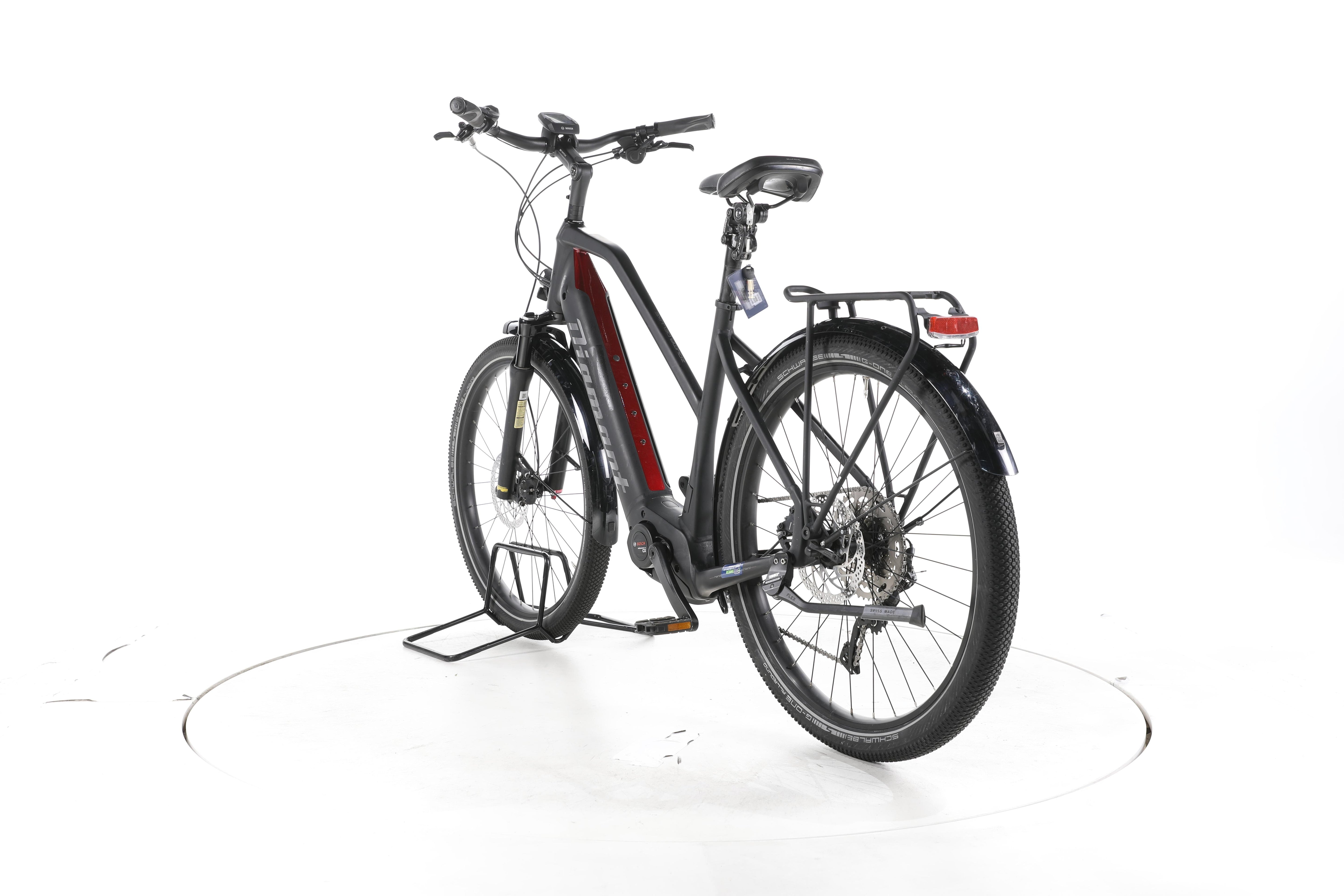 Diamant Zouma Deluxe+ Trekking E-Bike - Image 9