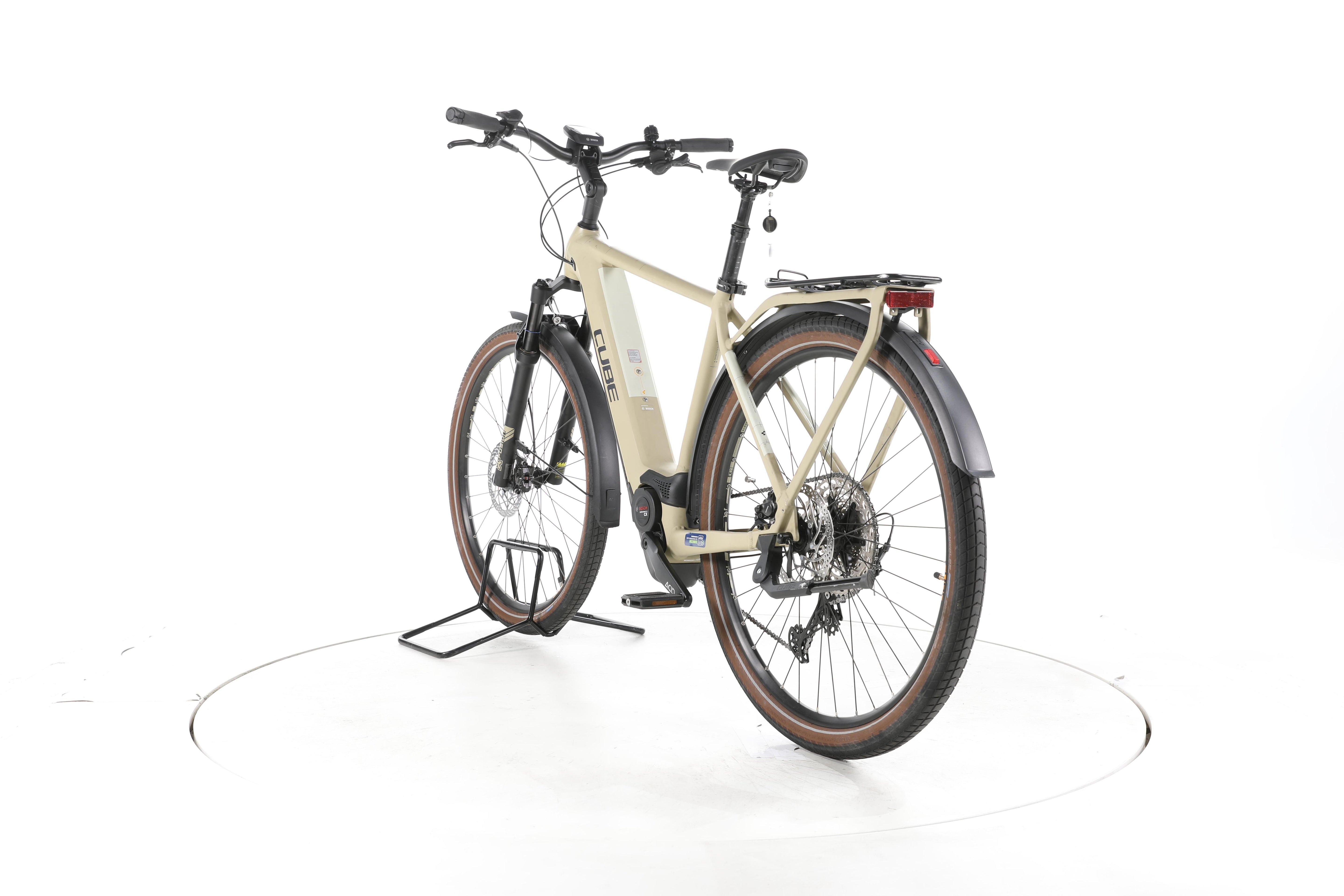 Cube Kathmandu Hybrid Pro Trekking E-Bike - Image 9