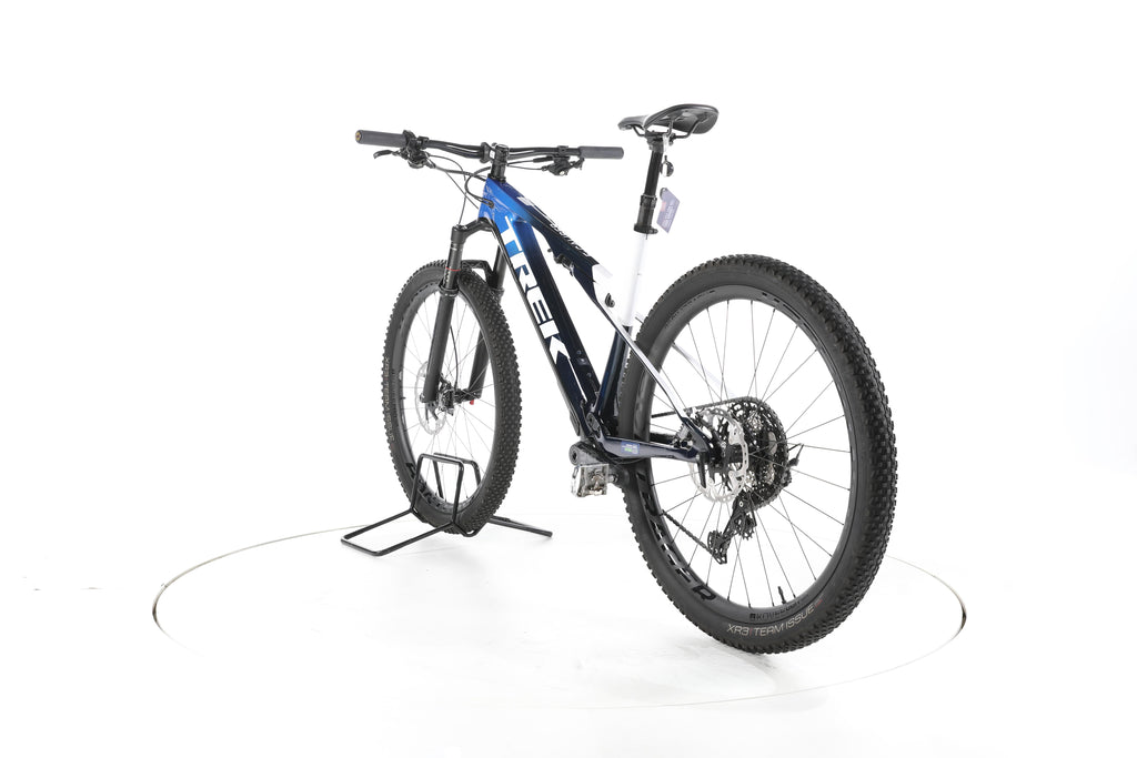 Trek E-Caliber 9.8 XT E-Bike Fully Carbon - Image 9